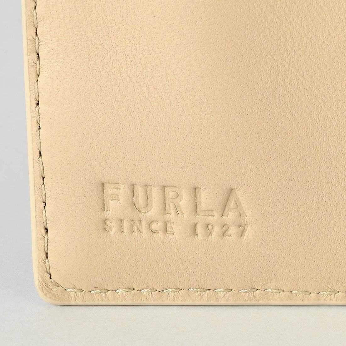 フルラ FURLA 2つ折り財布 ヌヴォラ COMPACT WALLET WP00451 BX2045 8E000 1 007 AVENA （アベナ） アベナ