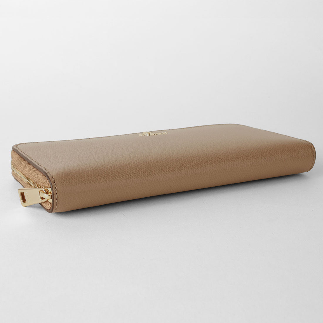 フルラ FURLA 長財布(ラウンドファスナー) カメリア XL ZIP AROUND WALLET WP00313 ARE000 1257S 1 007 （グレージュ） グレージュ