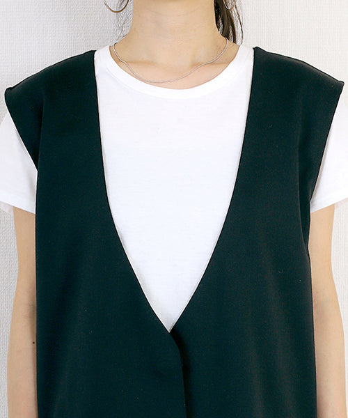 Aletta vita Deep V Vest with Back Tucks