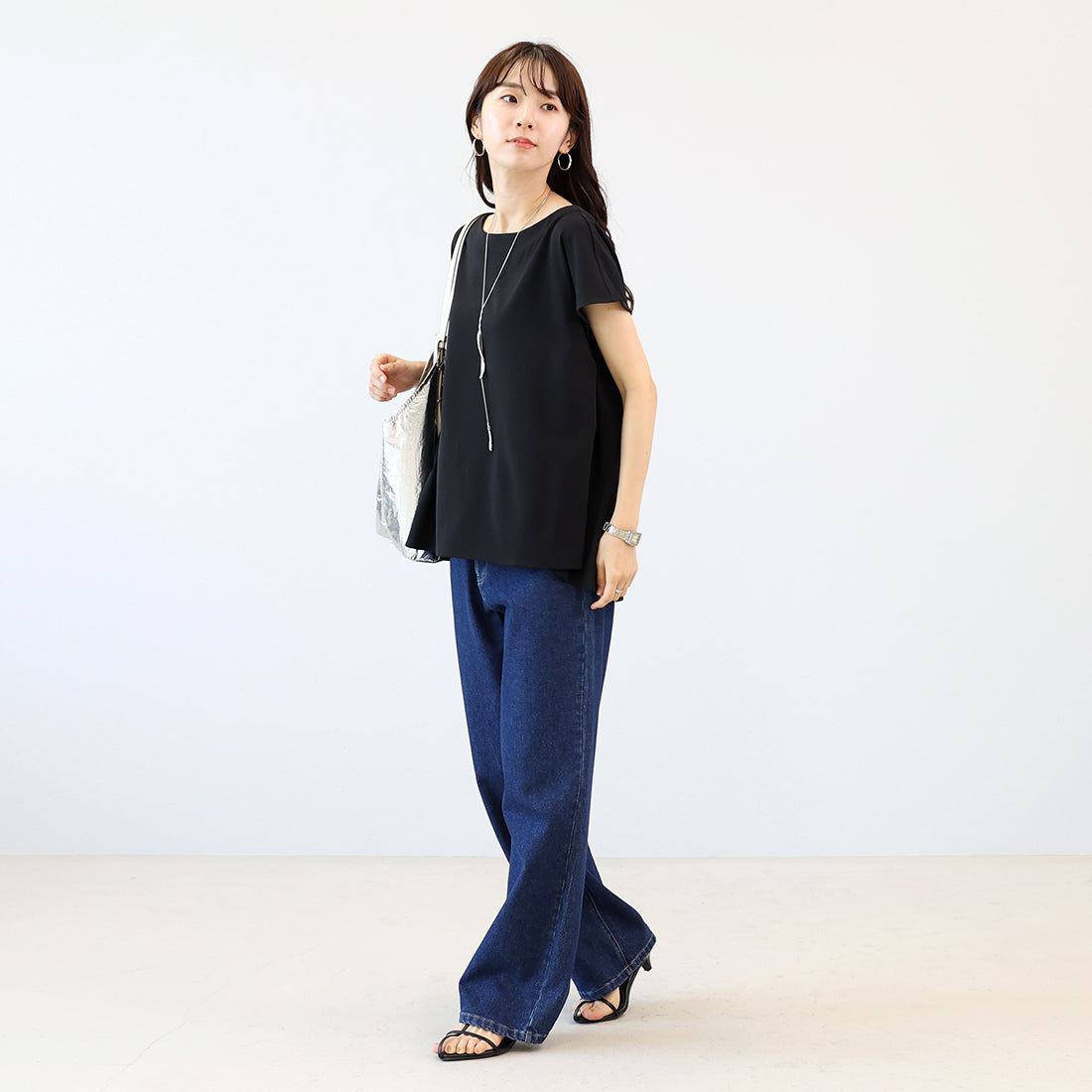 アレッタ ヴィータ Aletta vita カットジョーゼットサイドタックフレンチプルオーバー （ブラック） ブラック