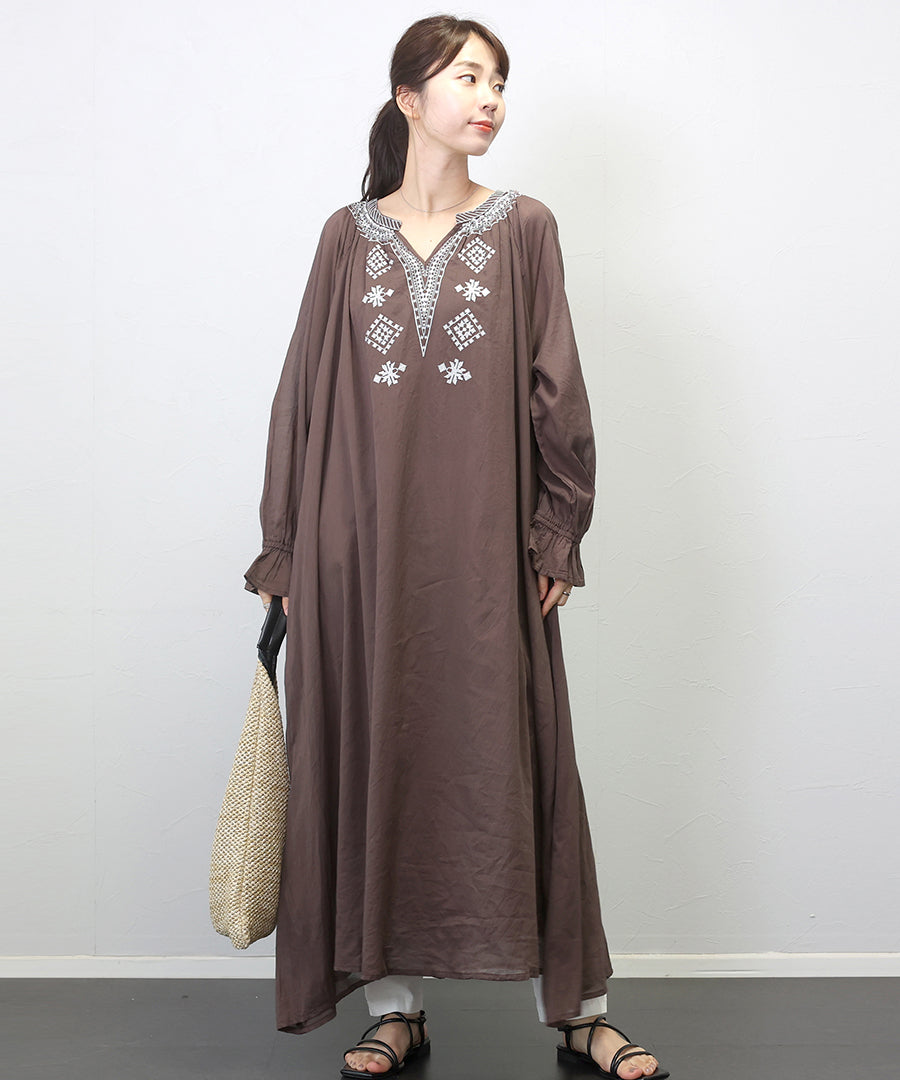 アレッタ ヴィータ Aletta vita 綿ボイル刺繍ロングワンピース