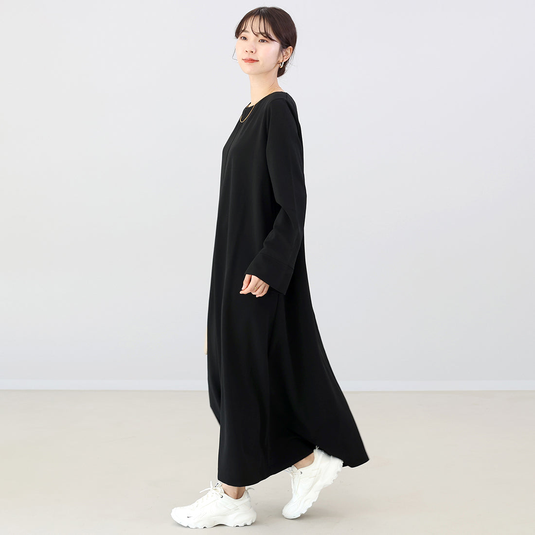 阿蕾塔·維塔 Aletta vita 剪裁喬其特長洋裝