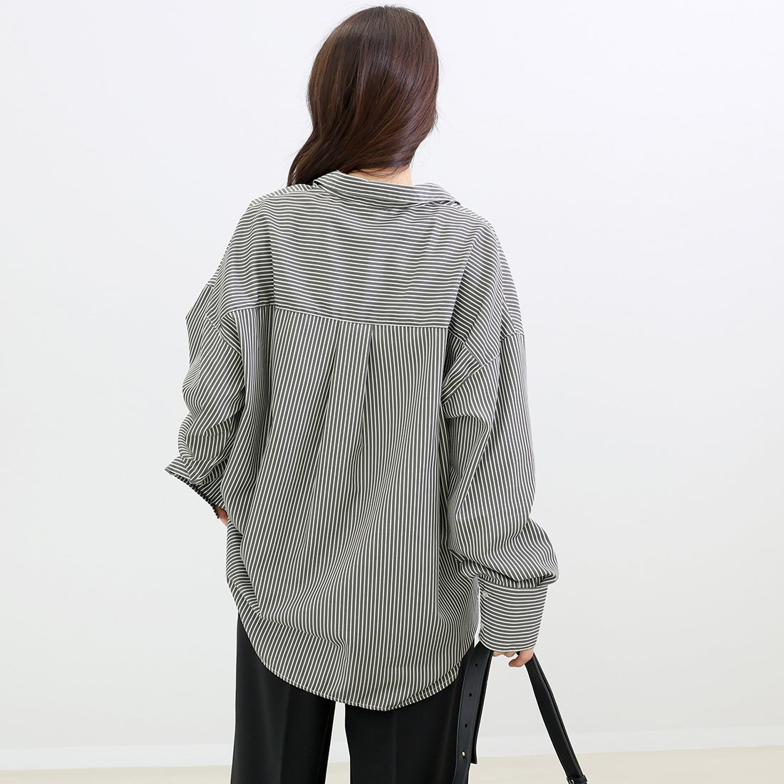 阿蕾塔·維塔 Aletta vita T/C寬鬆襯衫