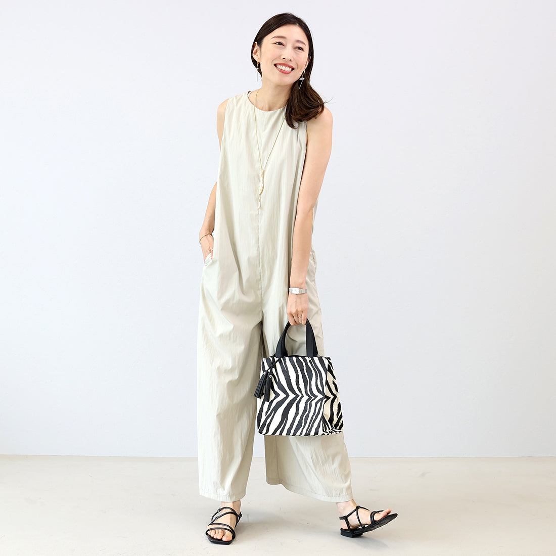 アレッタ ヴィータ Aletta vita シワ加工バックスリットサロペット （ベージュ） ベージュ