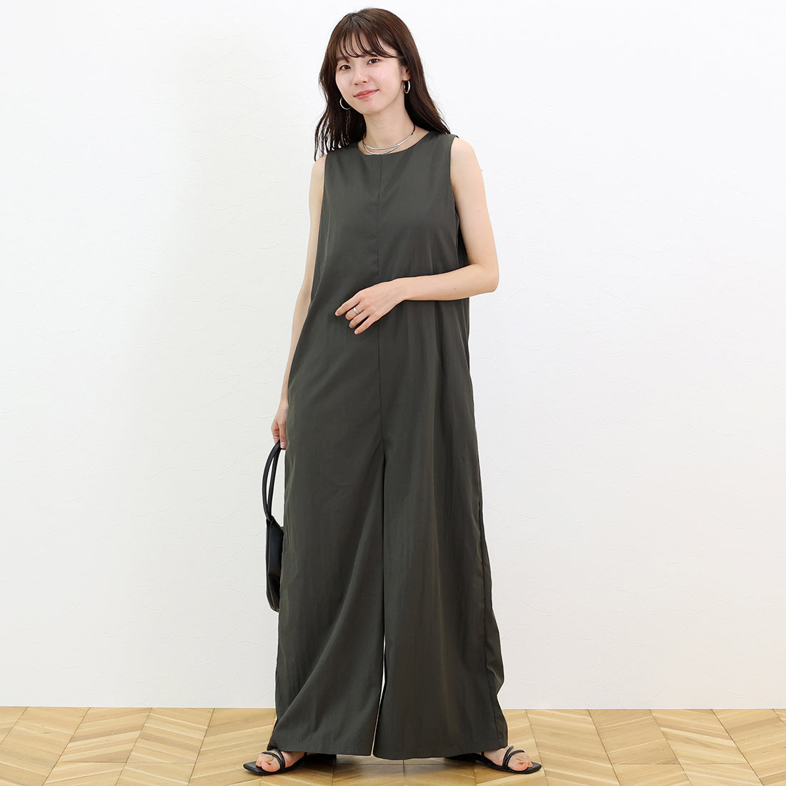 アレッタ ヴィータ Aletta vita シワ加工バックスリットサロペット （ベージュ） ベージュ