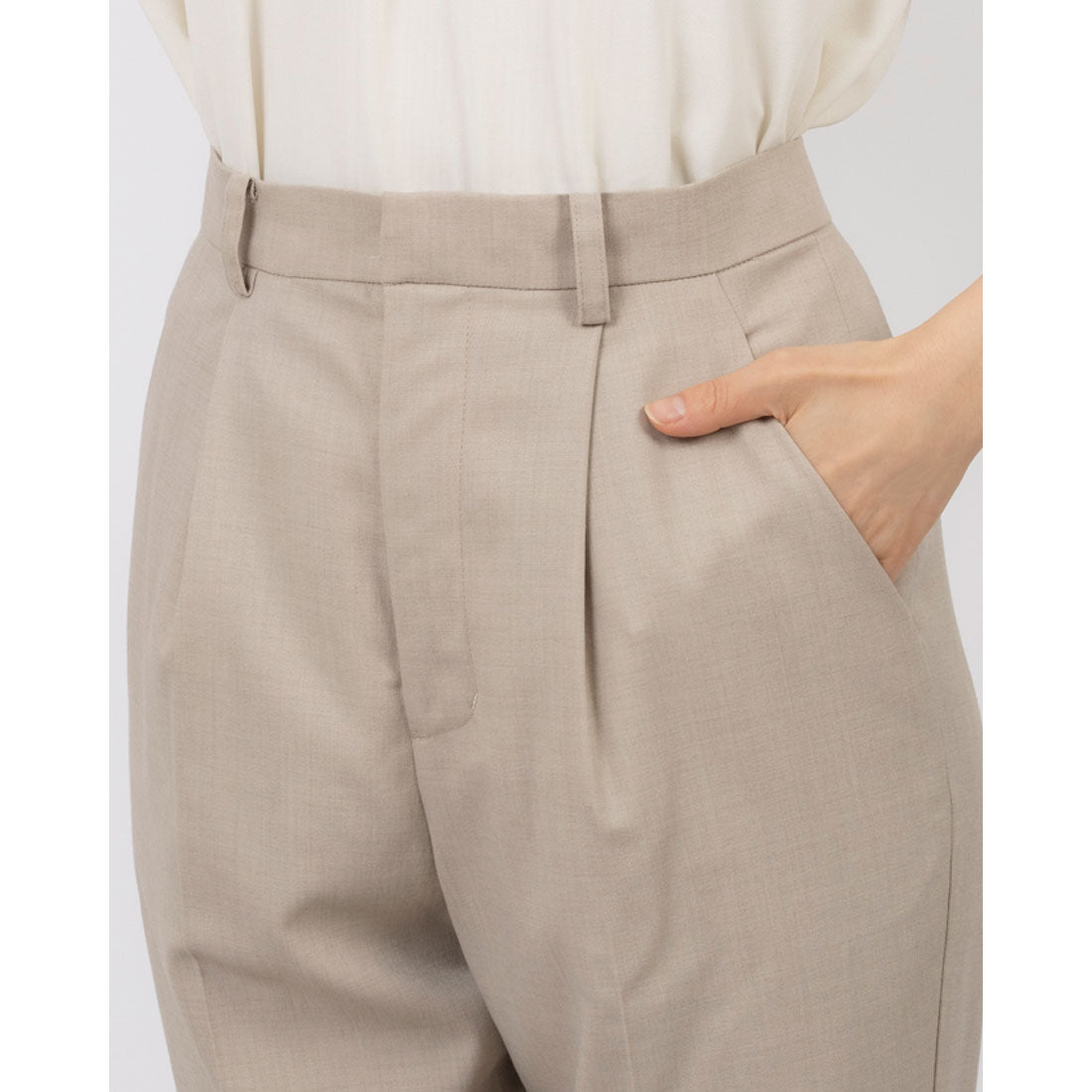 グレイッシュ Grayish ルミレットストレッチテーパードパンツ グレー