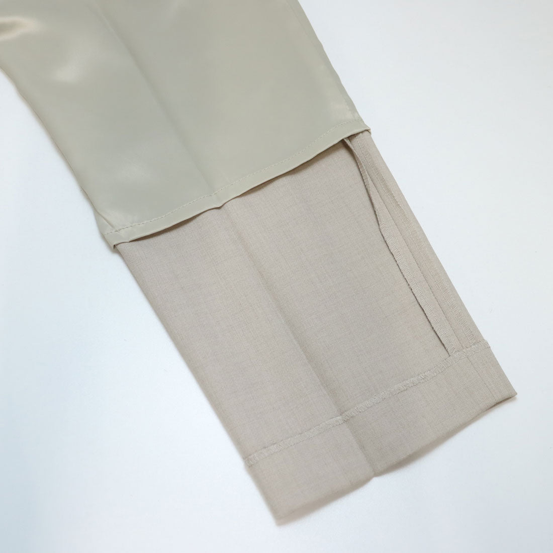 グレイッシュ Grayish ルミレットストレッチテーパードパンツ グレー