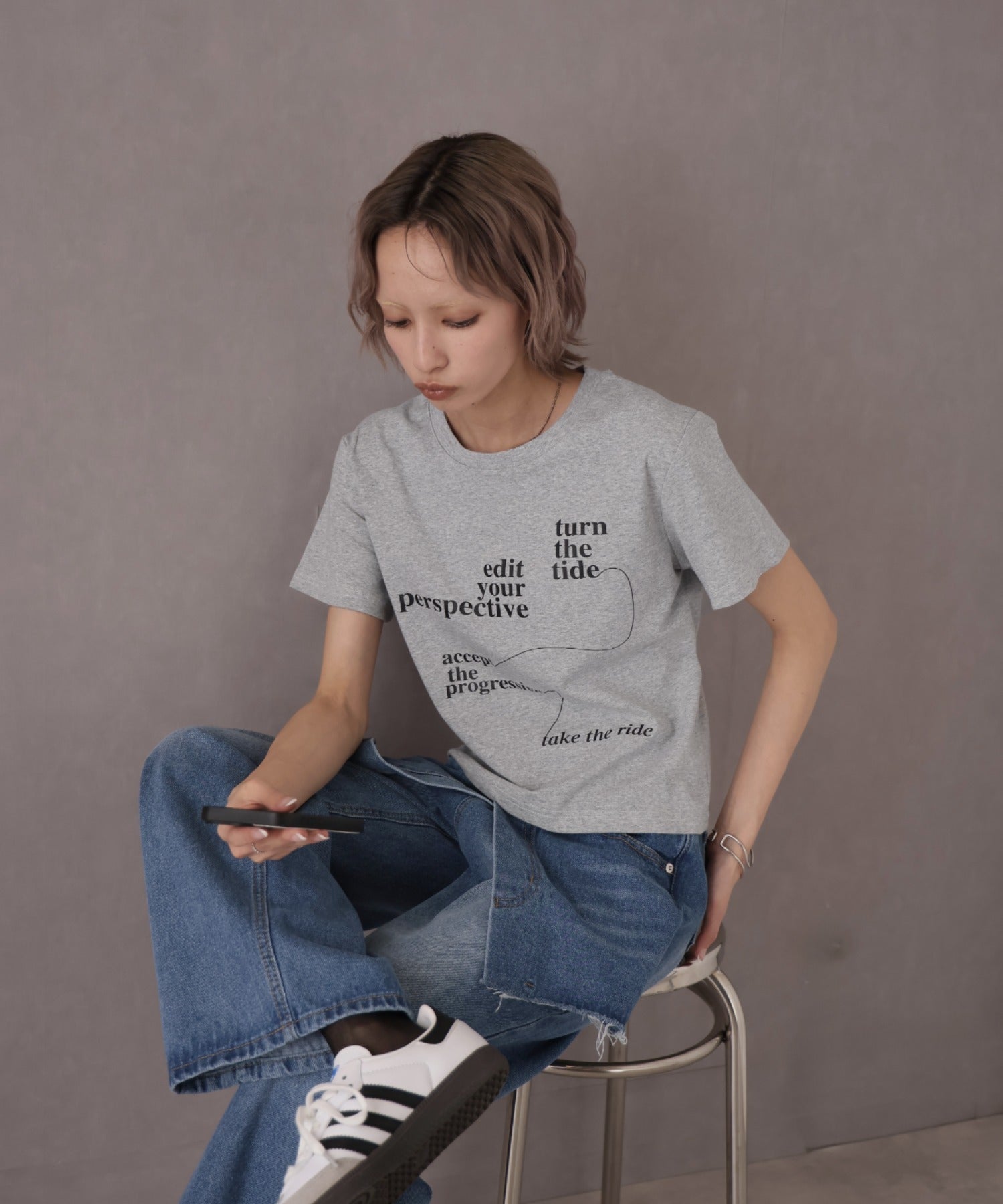 ガーリードール Girly Doll ロゴプリントコンパクトTシャツ （グレー） グレー