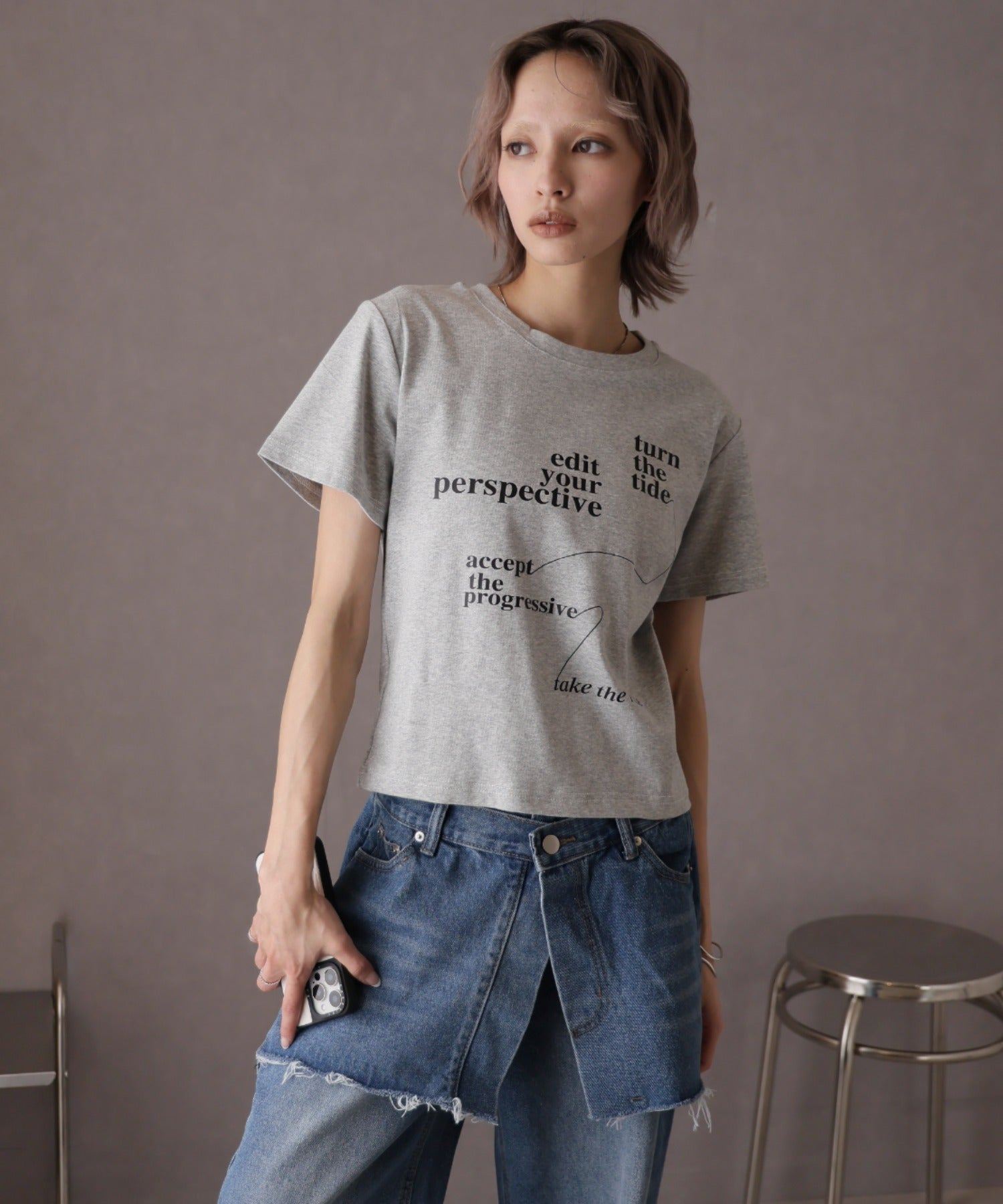 ガーリードール Girly Doll ロゴプリントコンパクトTシャツ （グレー） グレー