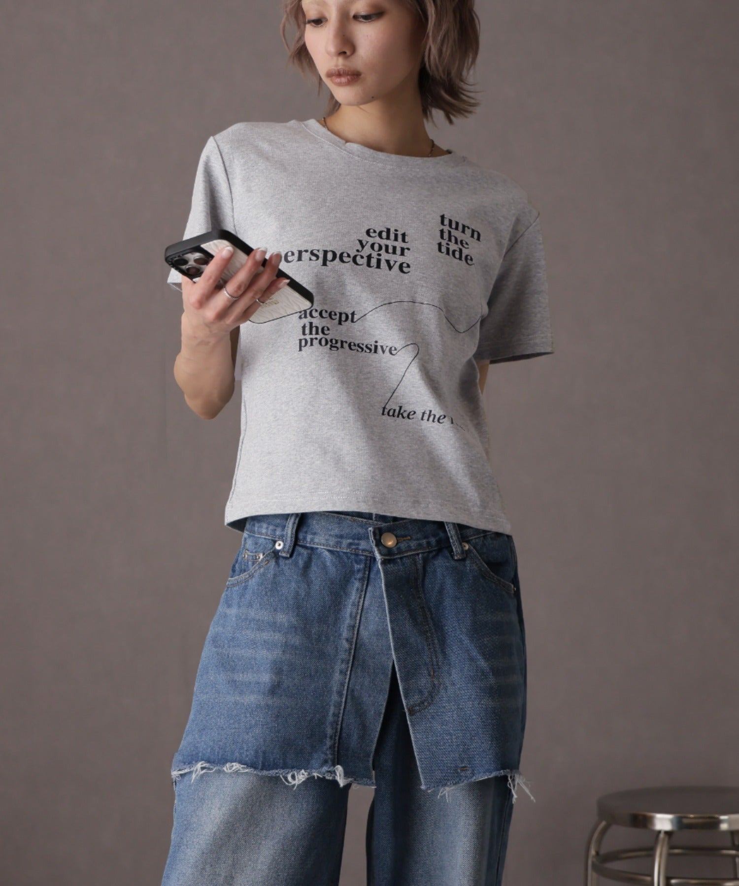 ガーリードール Girly Doll ロゴプリントコンパクトTシャツ （グレー） グレー
