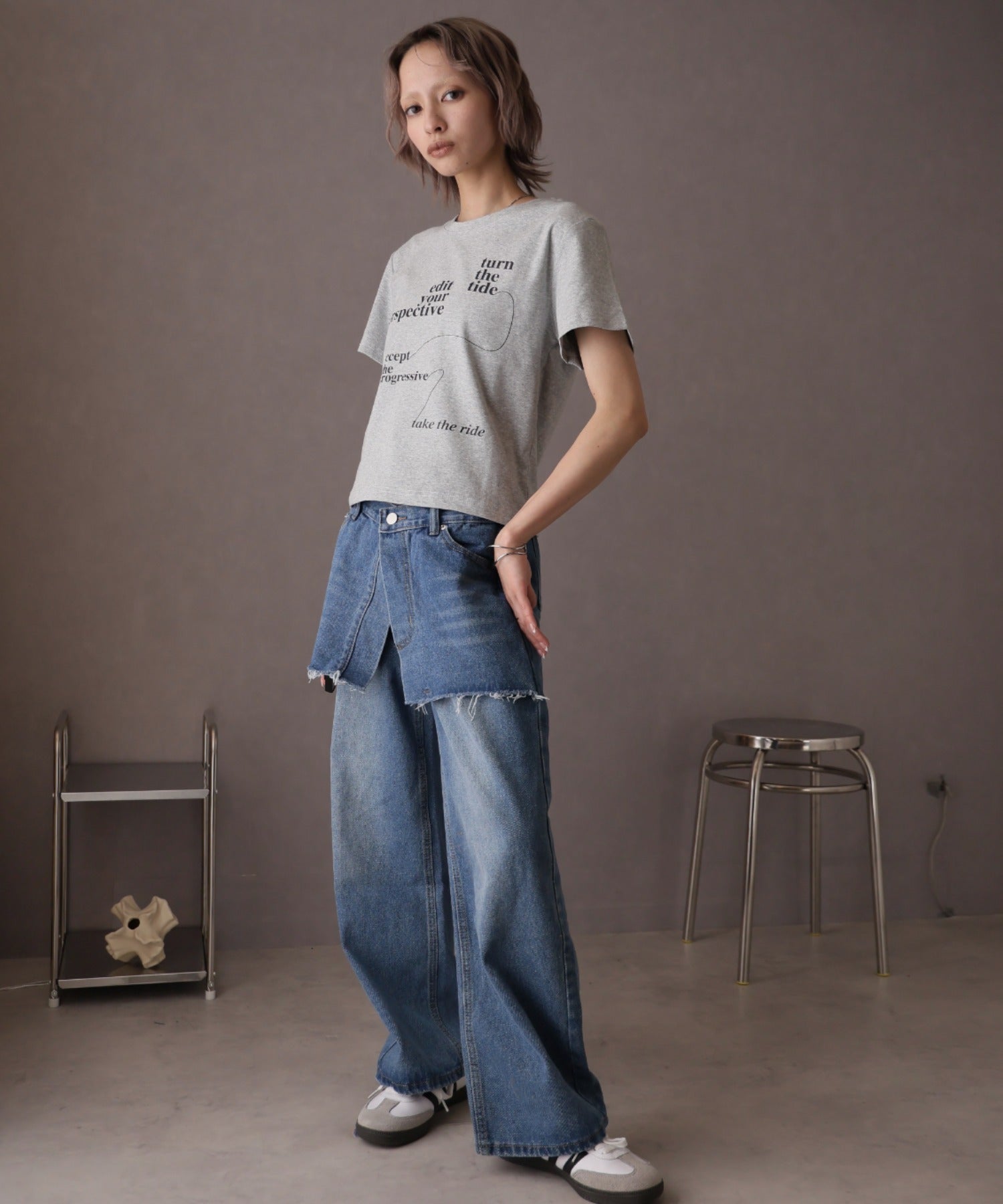 ガーリードール Girly Doll ロゴプリントコンパクトTシャツ （グレー） グレー