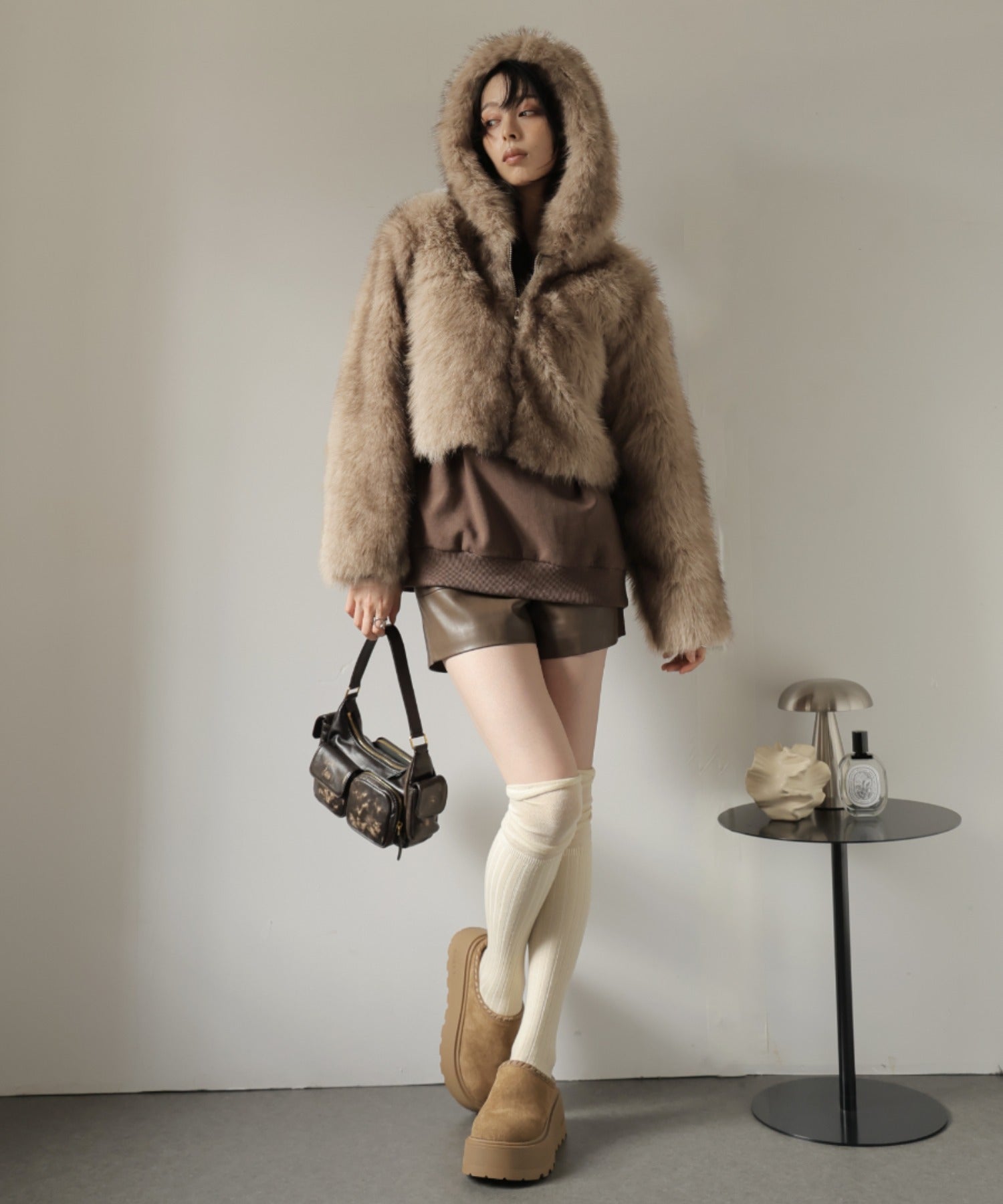 ガーリードール Girly Doll フード付きフェイクファーショート丈コート （ライトブラウン） ライトブラウン