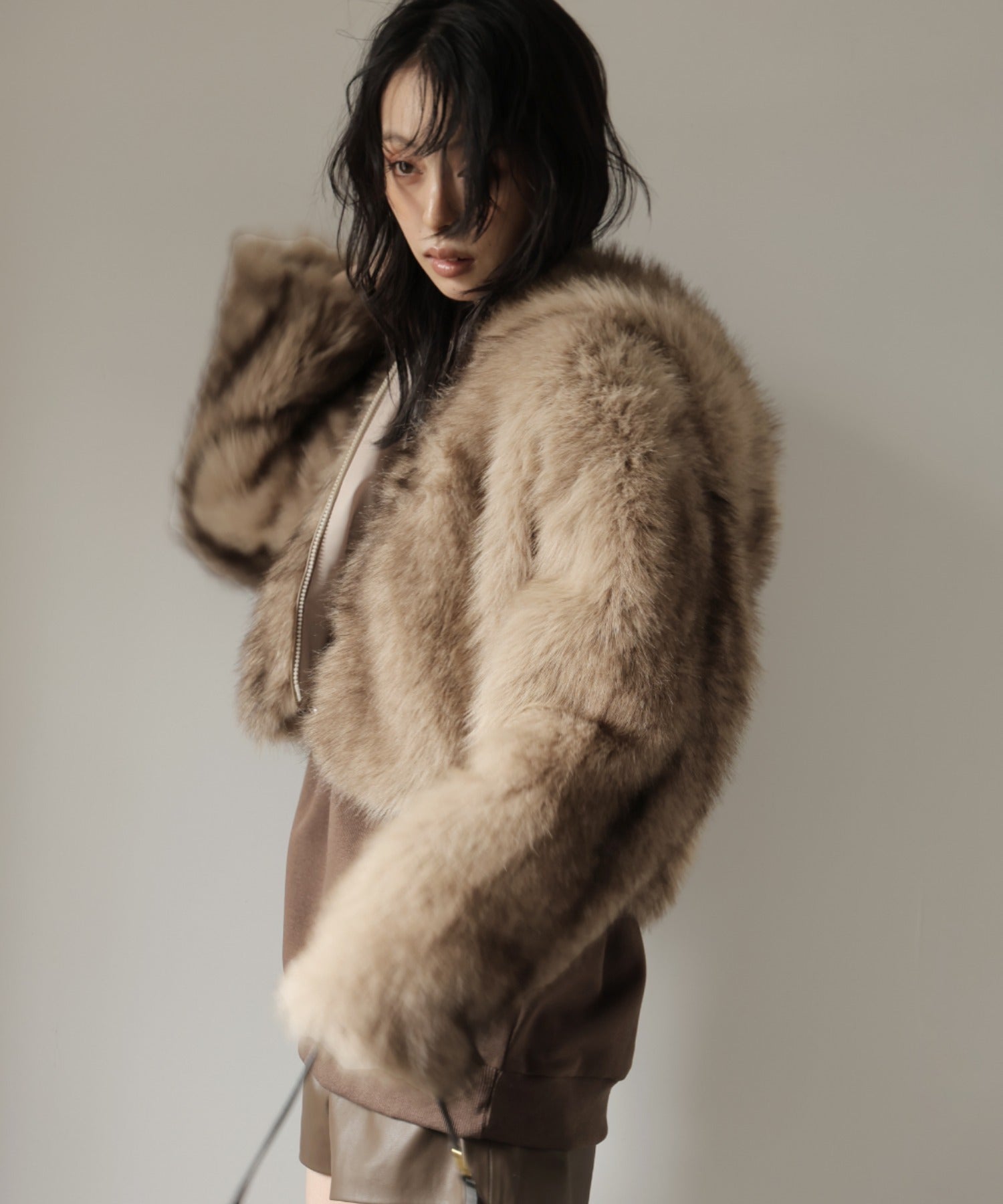 ガーリードール Girly Doll フード付きフェイクファーショート丈コート （ライトブラウン） ライトブラウン