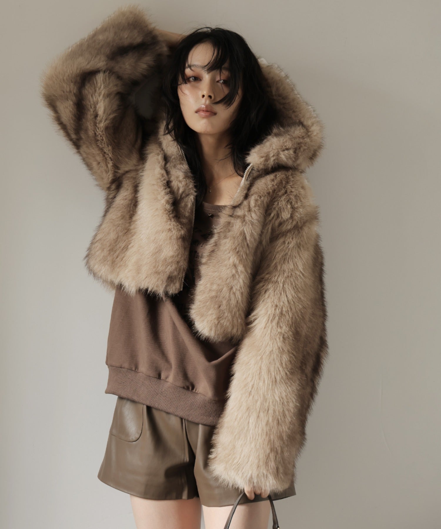 ガーリードール Girly Doll フード付きフェイクファーショート丈コート （ライトブラウン） ライトブラウン