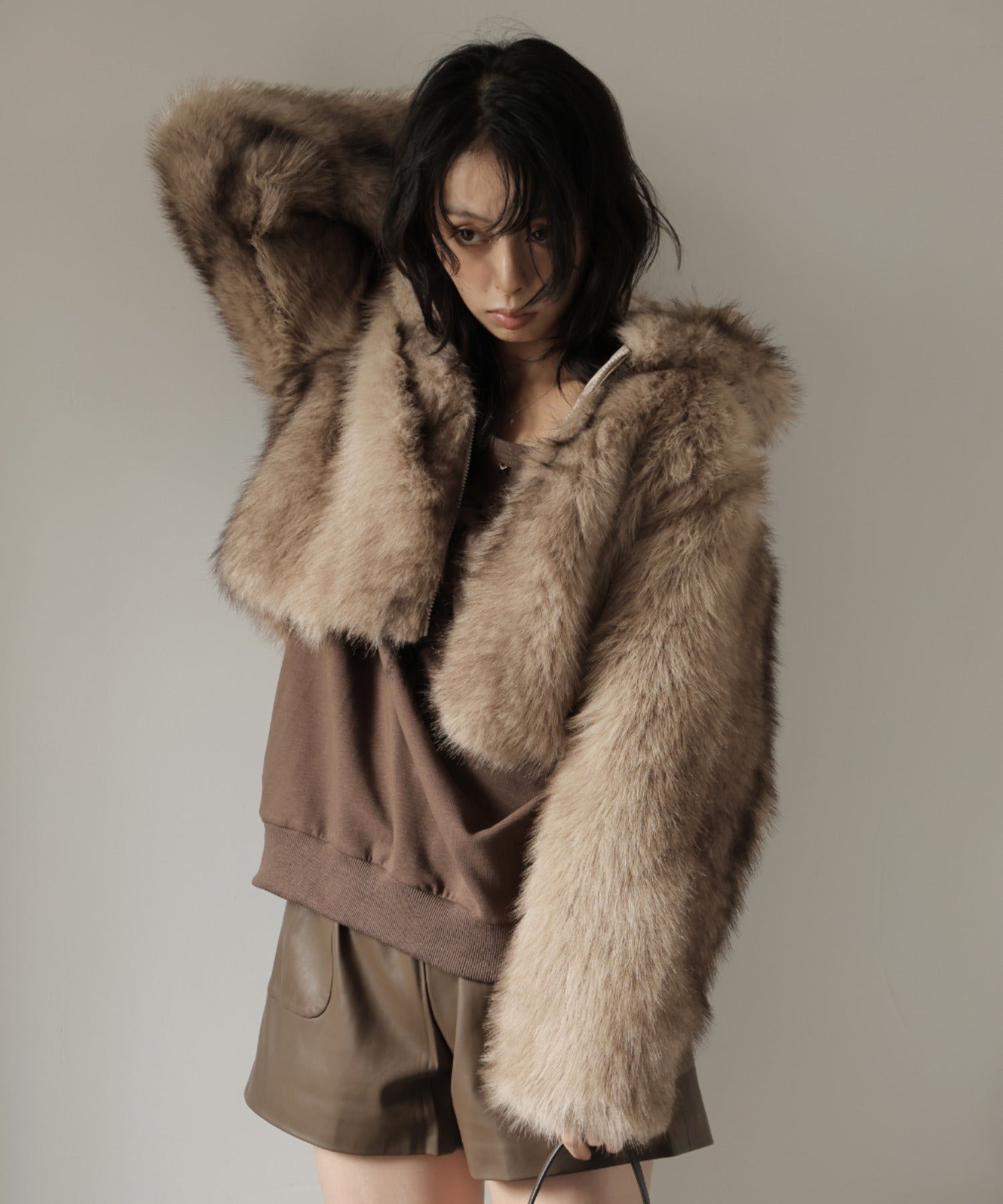 ガーリードール Girly Doll フード付きフェイクファーショート丈コート （ライトブラウン） ライトブラウン