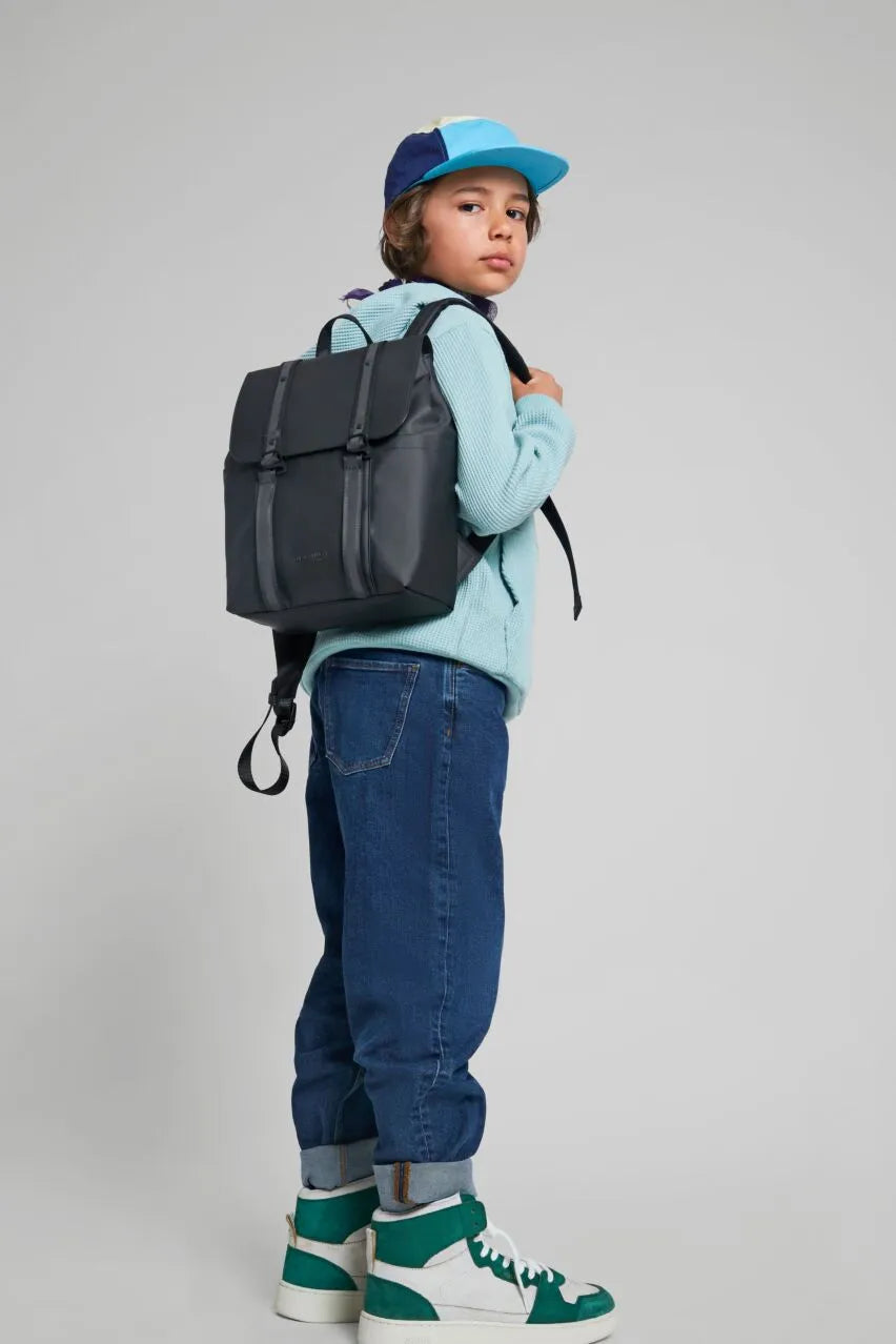 ガストンルーガ GASTON LUGA GASTON LUGA ガストンルーガ Splash スプラッシュ mini   背包 旅行包 通勤 通學 出差 輕量 防水 素食皮革 北歐設計 男士 女士 中性 商務 卡賈爾 受歡迎 高級 優雅 時尚 慶祝 禮物 贈品