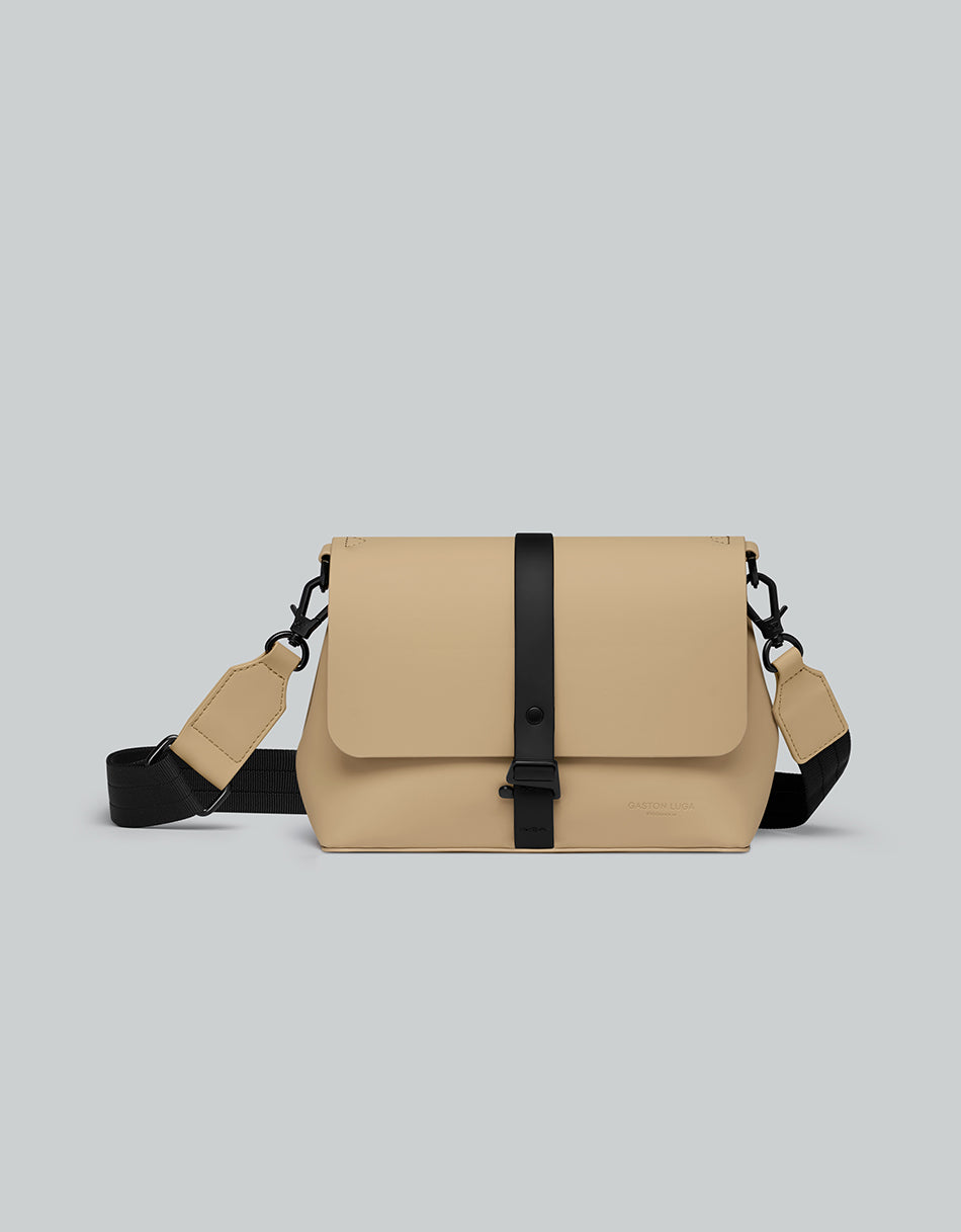 ガストンルーガ GASTON LUGA ガストンルーガ GASTON LUGA 【限定カラー】 Splash Crossbody Bag スプラッシュ クロスボディバッグ メッセンジャーバッグ （ラテ） （ラテ） ラテ