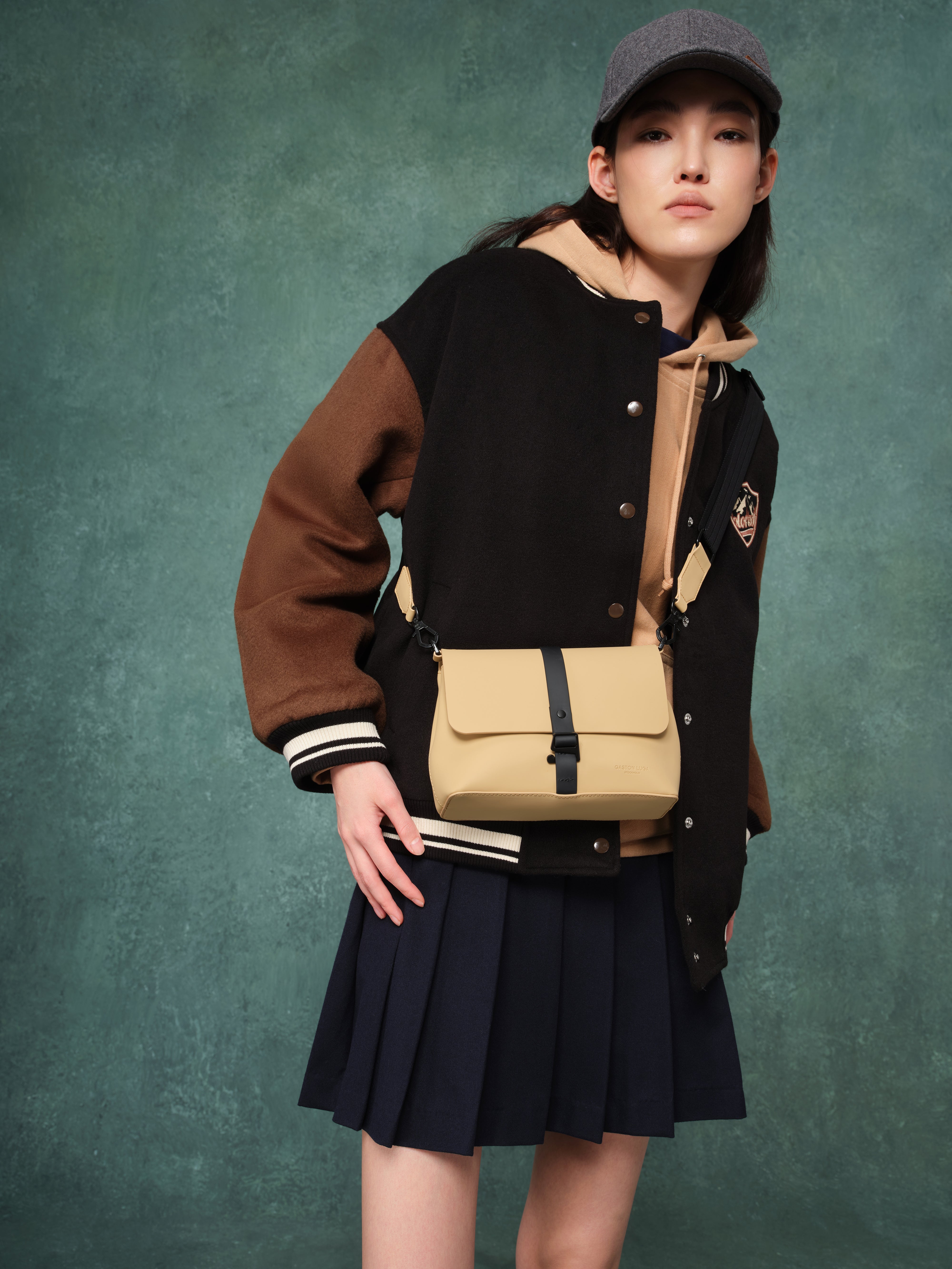 ガストンルーガ GASTON LUGA ガストンルーガ GASTON LUGA 【限定カラー】 Splash Crossbody Bag スプラッシュ クロスボディバッグ メッセンジャーバッグ （ラテ） （ラテ） ラテ