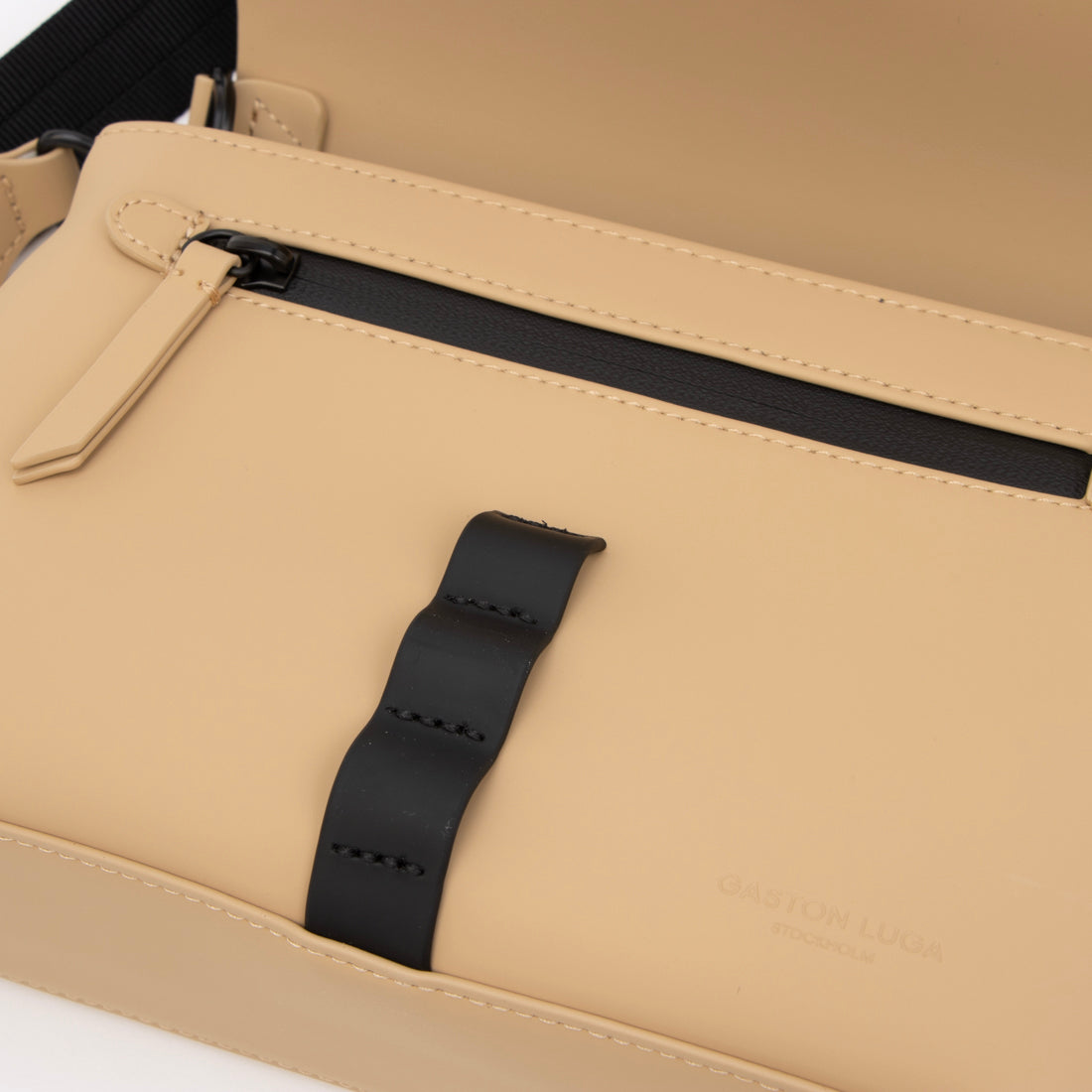 ガストンルーガ GASTON LUGA ガストンルーガ GASTON LUGA 【限定カラー】 Splash Crossbody Bag スプラッシュ クロスボディバッグ メッセンジャーバッグ （ラテ） （ラテ） ラテ