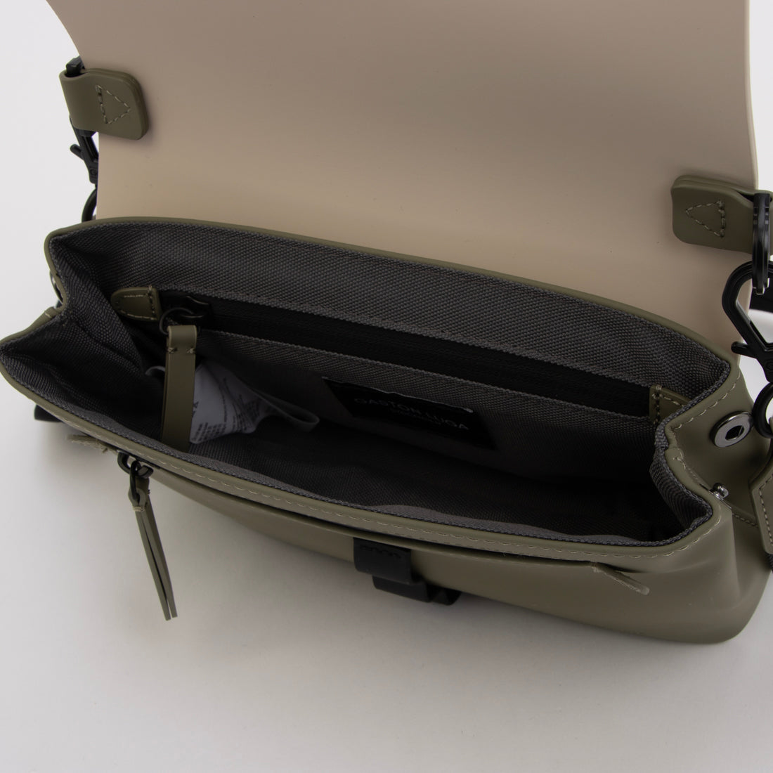 ガストンルーガ GASTON LUGA ガストンルーガ GASTON LUGA 【限定カラー】 Splash Crossbody Bag スプラッシュ クロスボディバッグ メッセンジャーバッグ （クラウドクリーム×セージ） （クラウドクリーム×セージ） クラウドクリーム×セージ