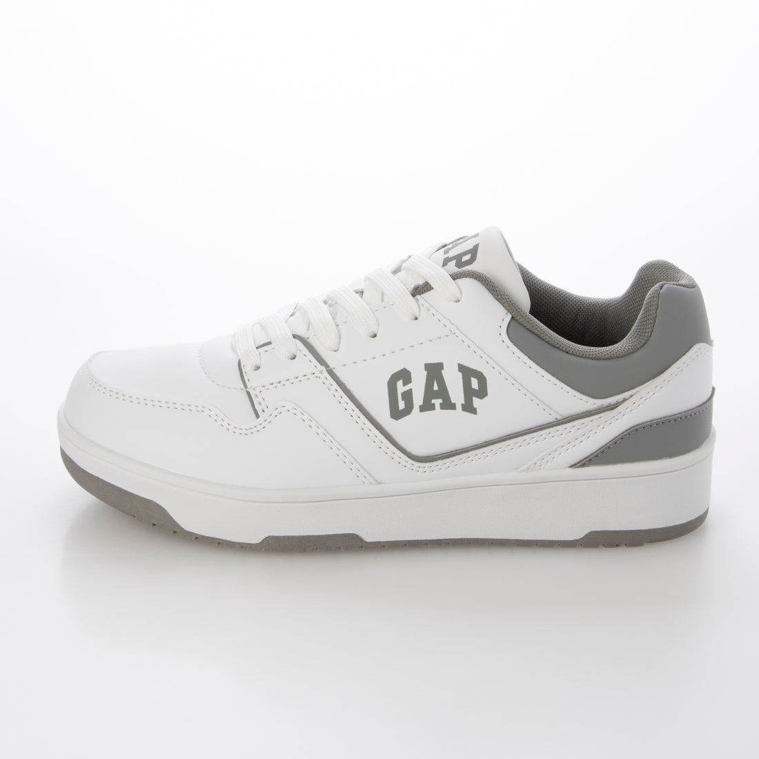 ギャップ GAP 防水コートタイプスニーカー GPU22341