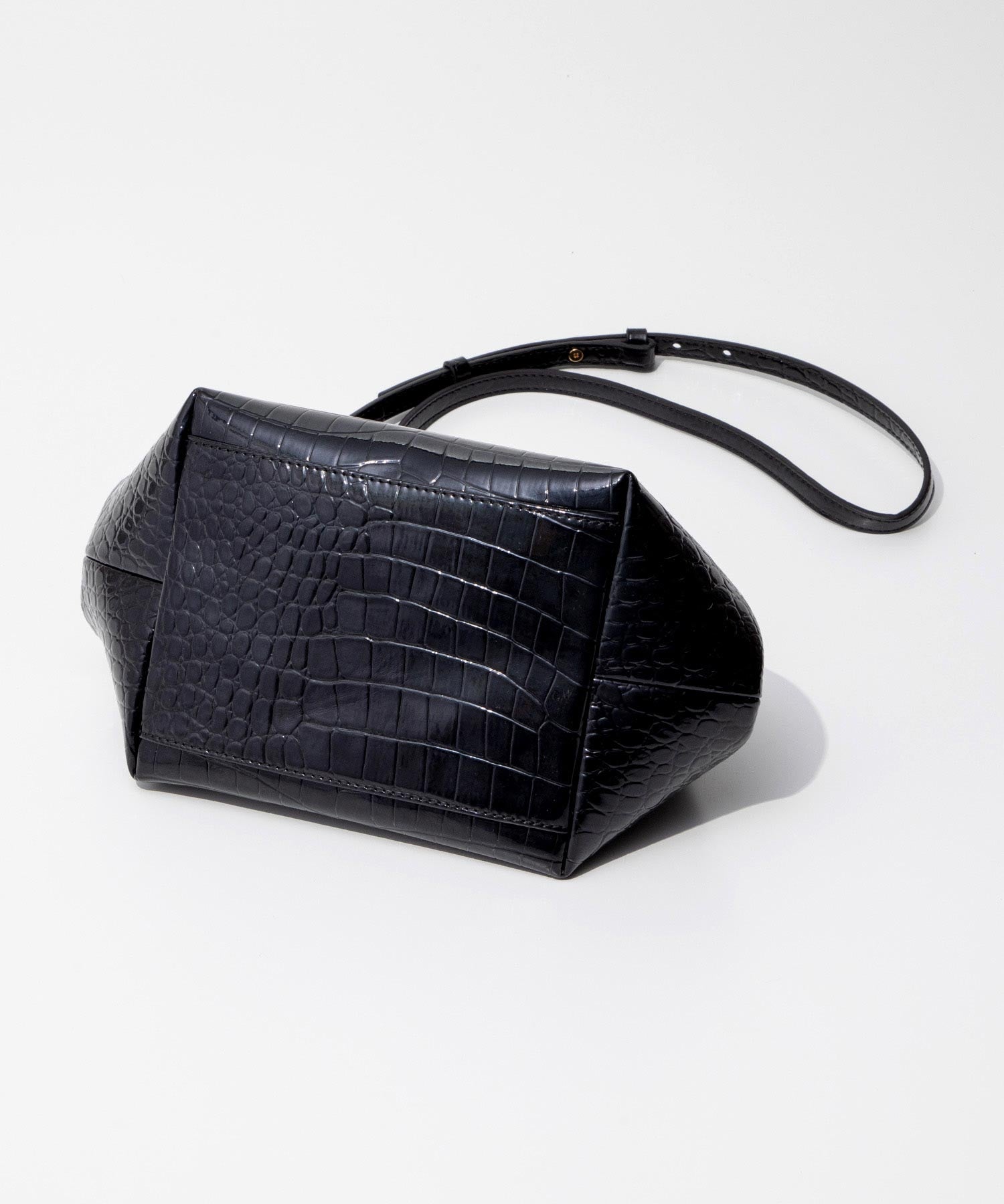 ガニー GANNI ガニー GANNI A6083 ショルダーバッグ Bou Bag Small Patent Croco レディース バック クロコ パテントハンドバッグ （ブラック） ブラック