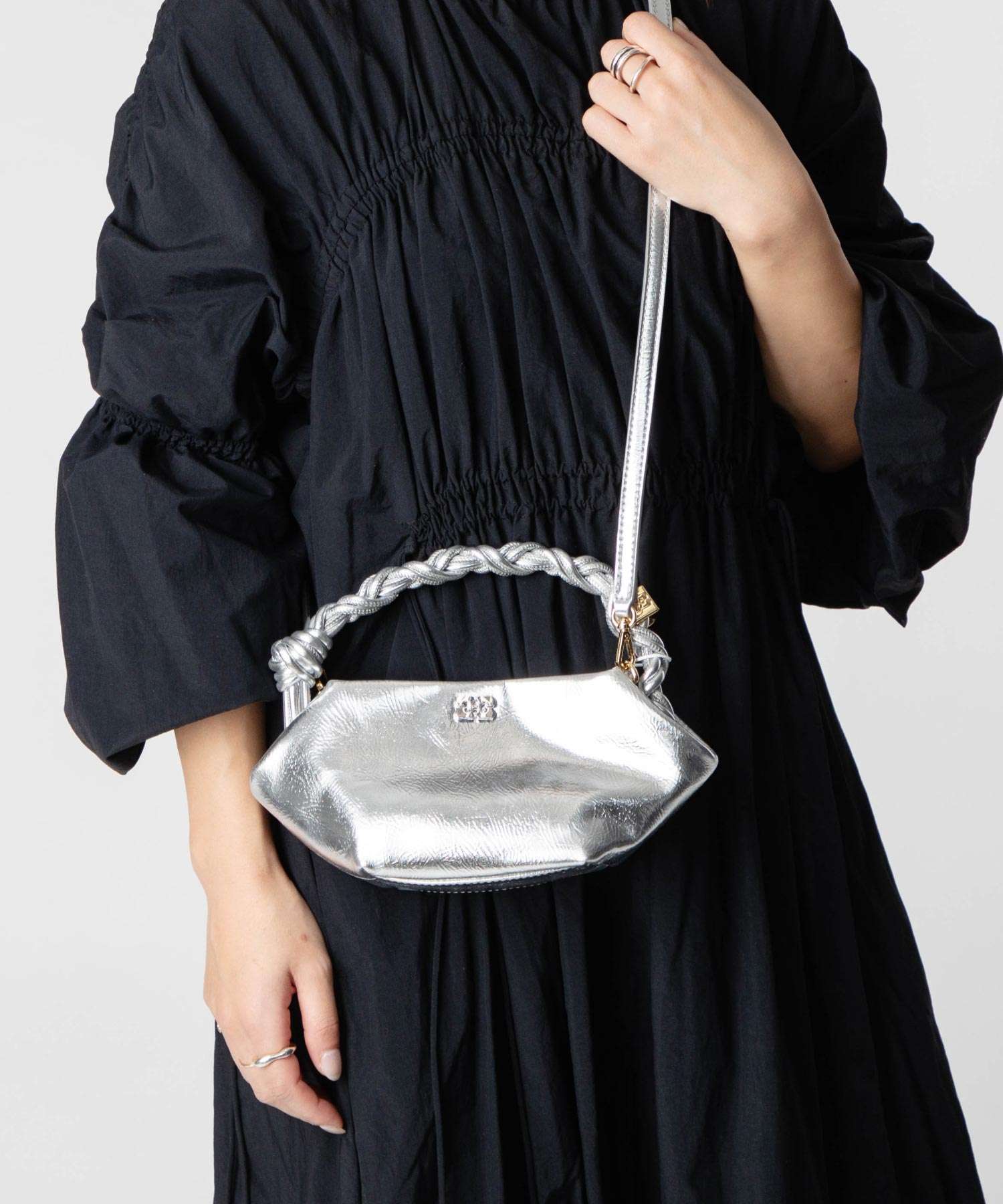 ガニー GANNI ガニー GANNI A6595 ショルダーバッグ Bou Bag Mini Metallic レディース バック ミニバッグ ハンドバッグ （シルバー） シルバー