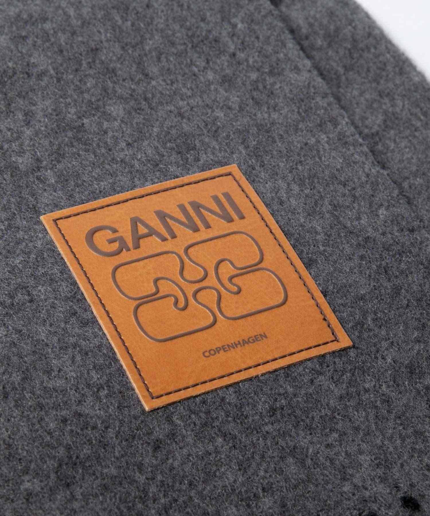 ガニー GANNI ガニー GANNI Wool Scarf ウールスカーフ A6931 5959 A6932 5959 マフラー レディース ファッション小物 （SKY CAPTAIN） SKY CAPTAIN