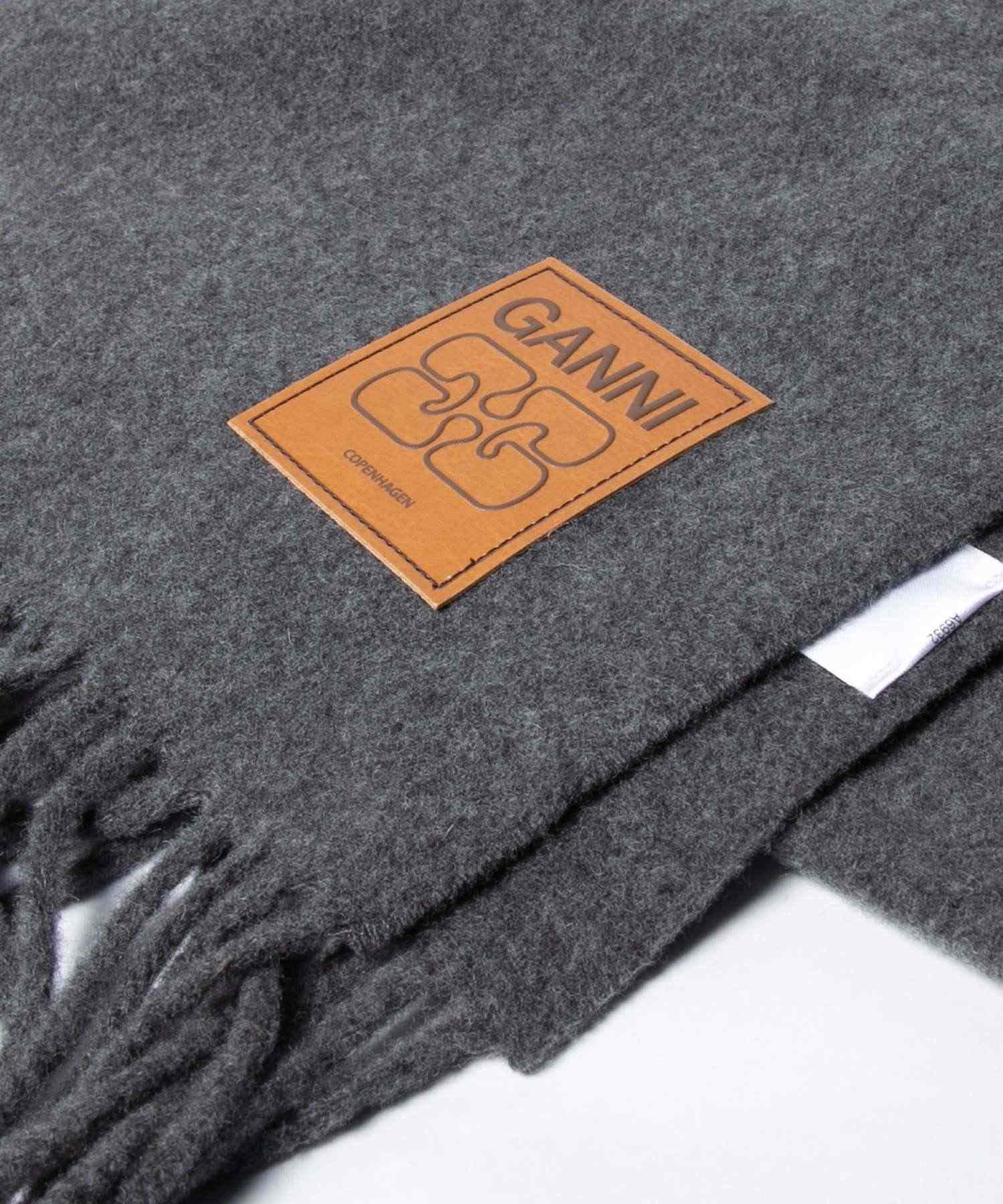 ガニー GANNI ガニー GANNI Wool Scarf ウールスカーフ A6931 5959 A6932 5959 マフラー レディース ファッション小物 （SKY CAPTAIN） SKY CAPTAIN