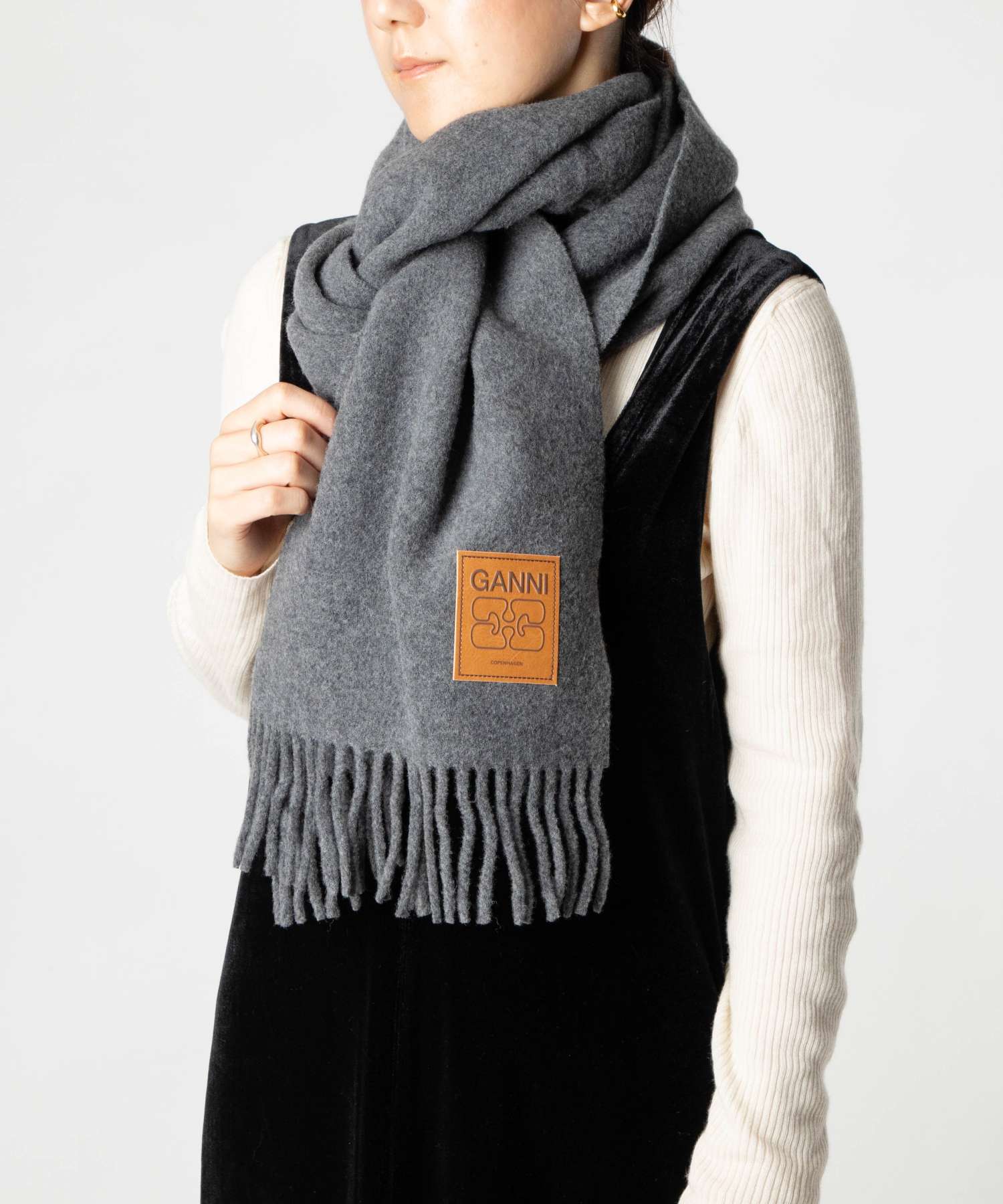 ガニー GANNI ガニー GANNI Wool Scarf ウールスカーフ A6931 5959 A6932 5959 マフラー レディース ファッション小物 （SKY CAPTAIN） SKY CAPTAIN