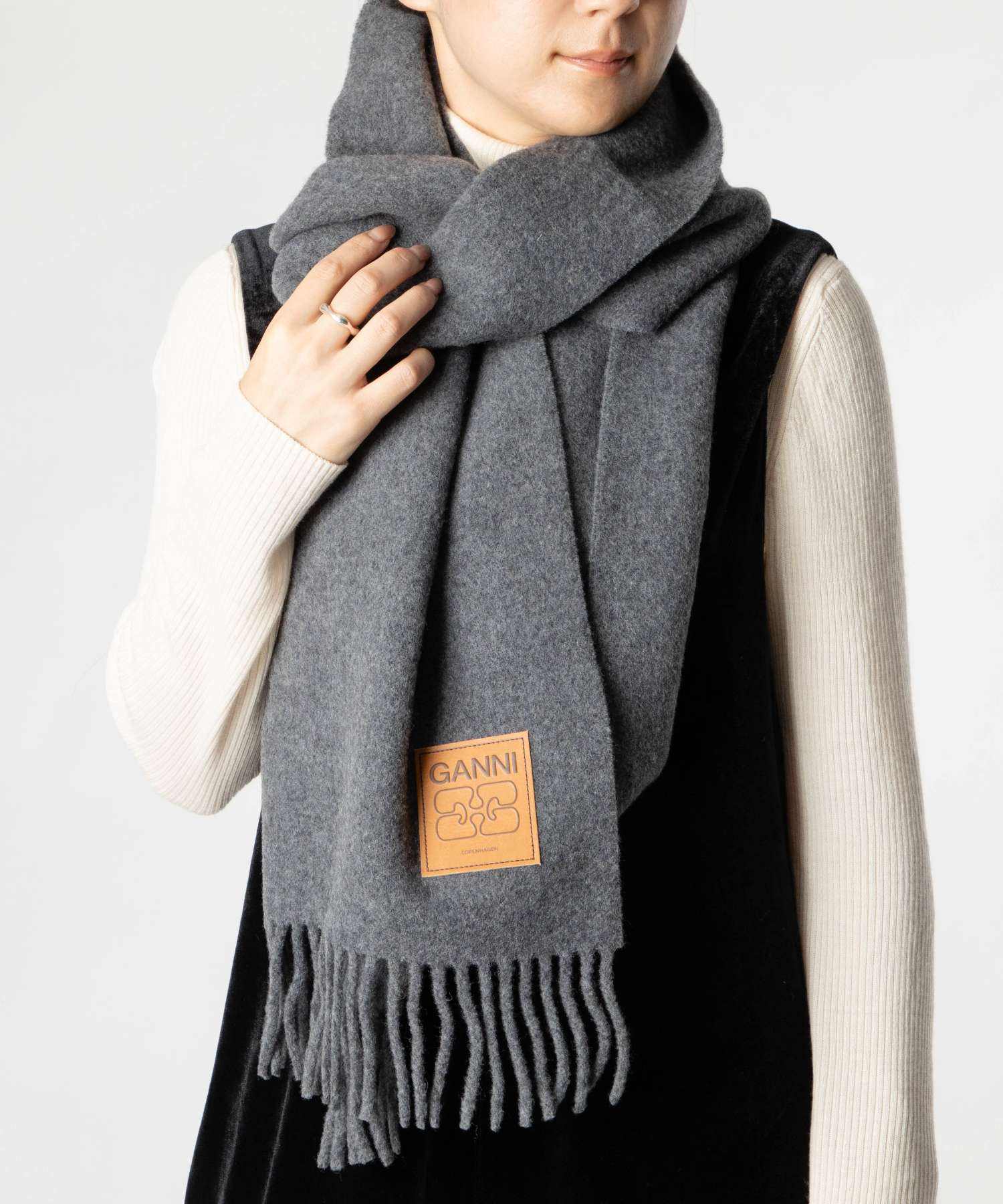 ガニー GANNI ガニー GANNI Wool Scarf ウールスカーフ A6931 5959 A6932 5959 マフラー レディース ファッション小物 （PALOMA MELANGE） PALOMA MELANGE