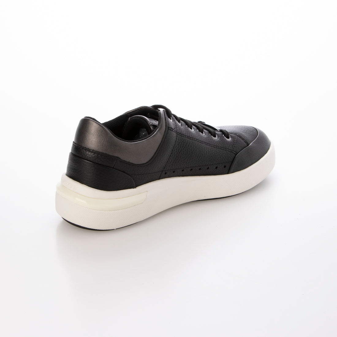 ジェオックス GEOX D36QFA046NFC9B1G BLACK/GUN