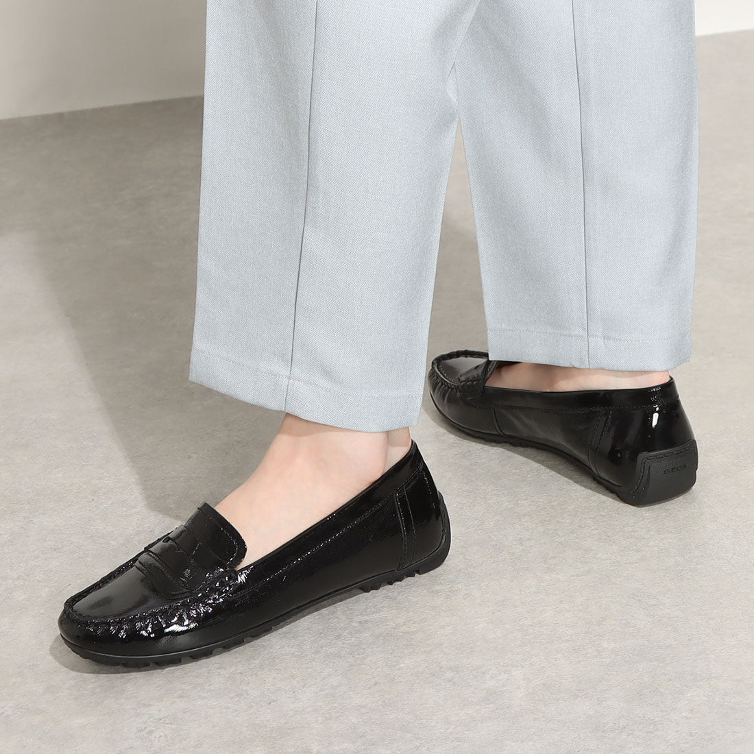 ジェオックス GEOX D35RCA00067C9999 BLACK