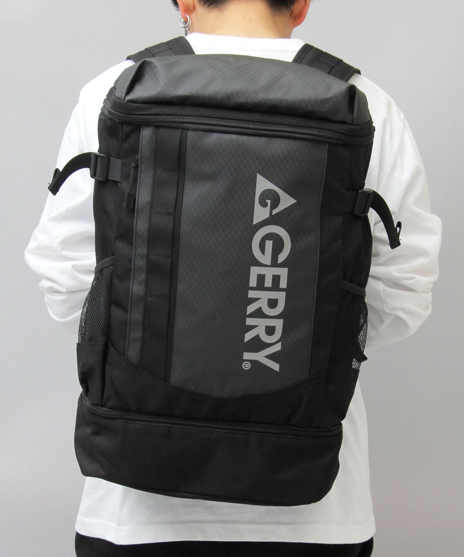 ジェリー GERRY レインカバー付き / ビッグサイズ ボックス型 バックパック / 大容量 / シューズ収納可