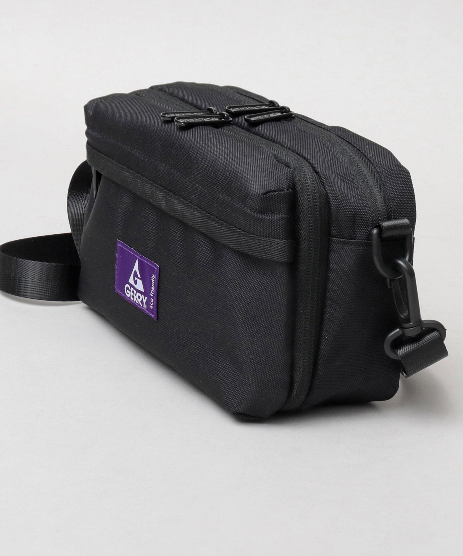 ジェリー GERRY 撥水加工 リサイクルポリエステル REPREVE マルチポケット 横型 ミニショルダーバッグ 旅行