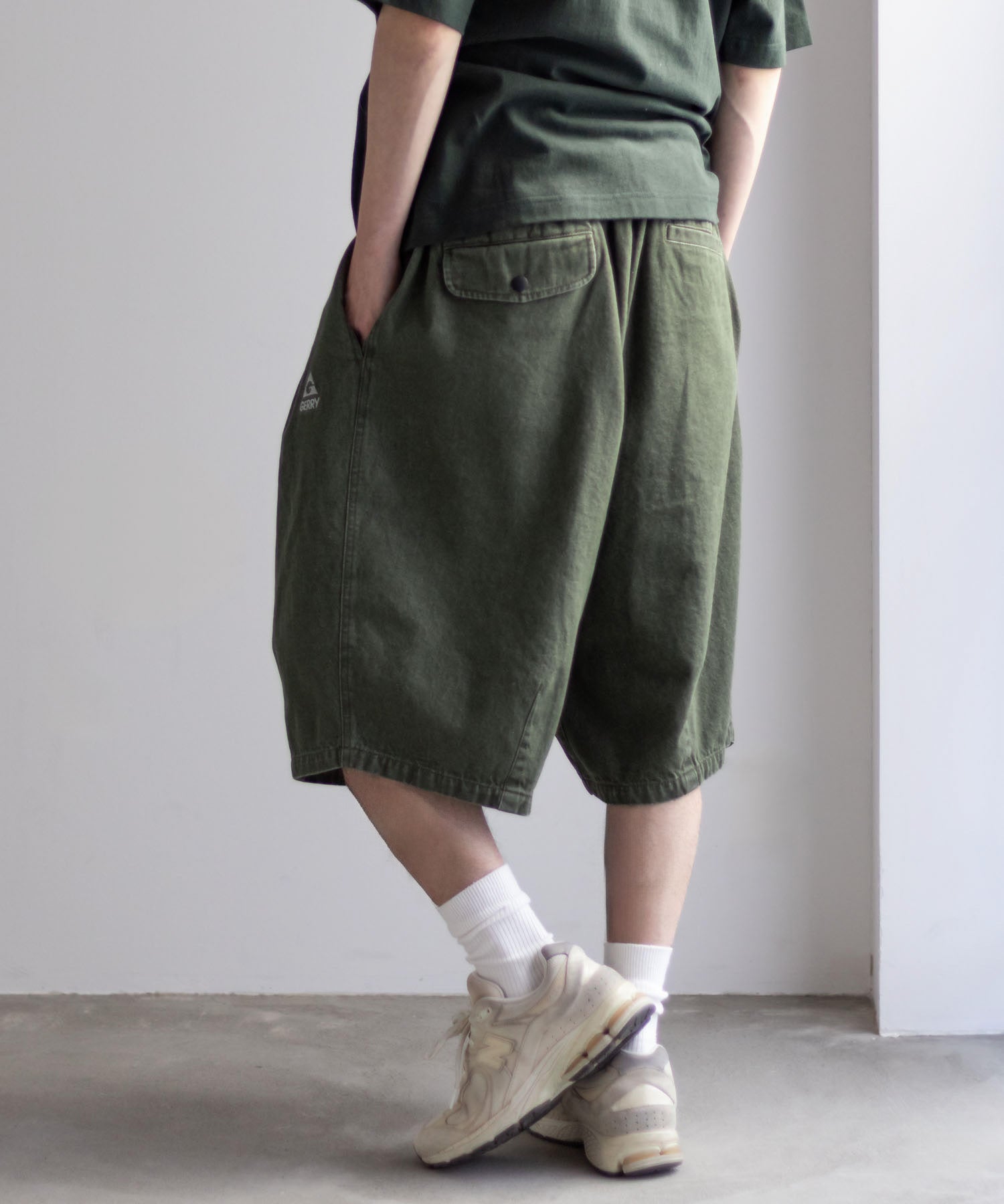 ジェリー GERRY タックワイドショートパンツ （ベージュ） ベージュ
