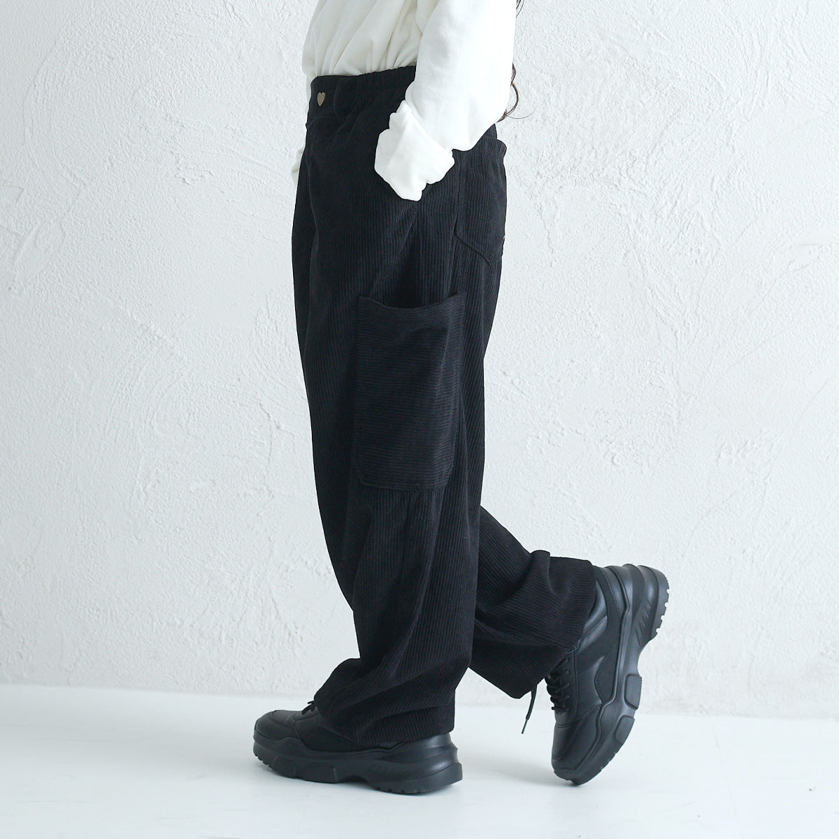 ディフィット D.FIT コーデュロイ ワイドジョガーパンツ （BLACK） BLACK