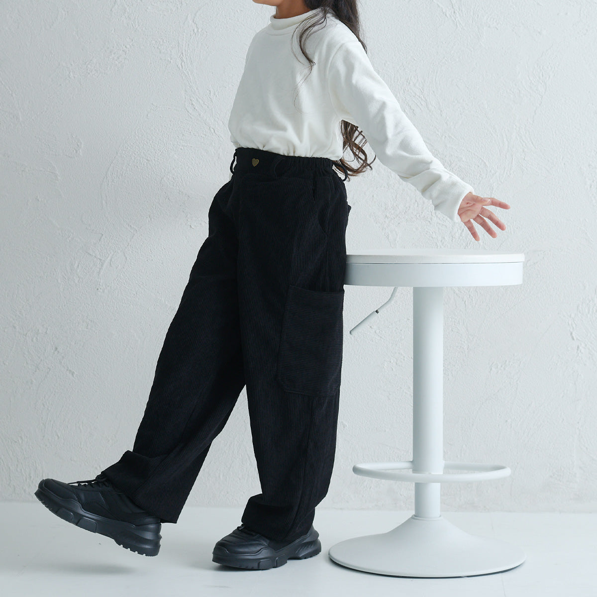 ディフィット D.FIT コーデュロイ ワイドジョガーパンツ （BLACK） BLACK