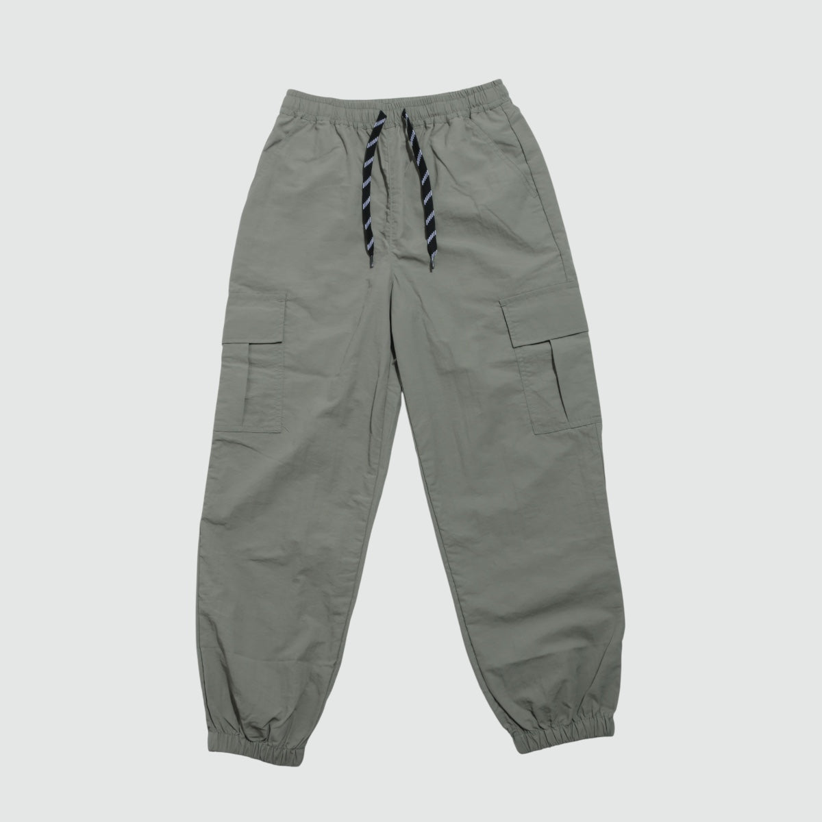ディフィット D.FIT ナイロンパラシュートパンツ （KHAKI） KHAKI