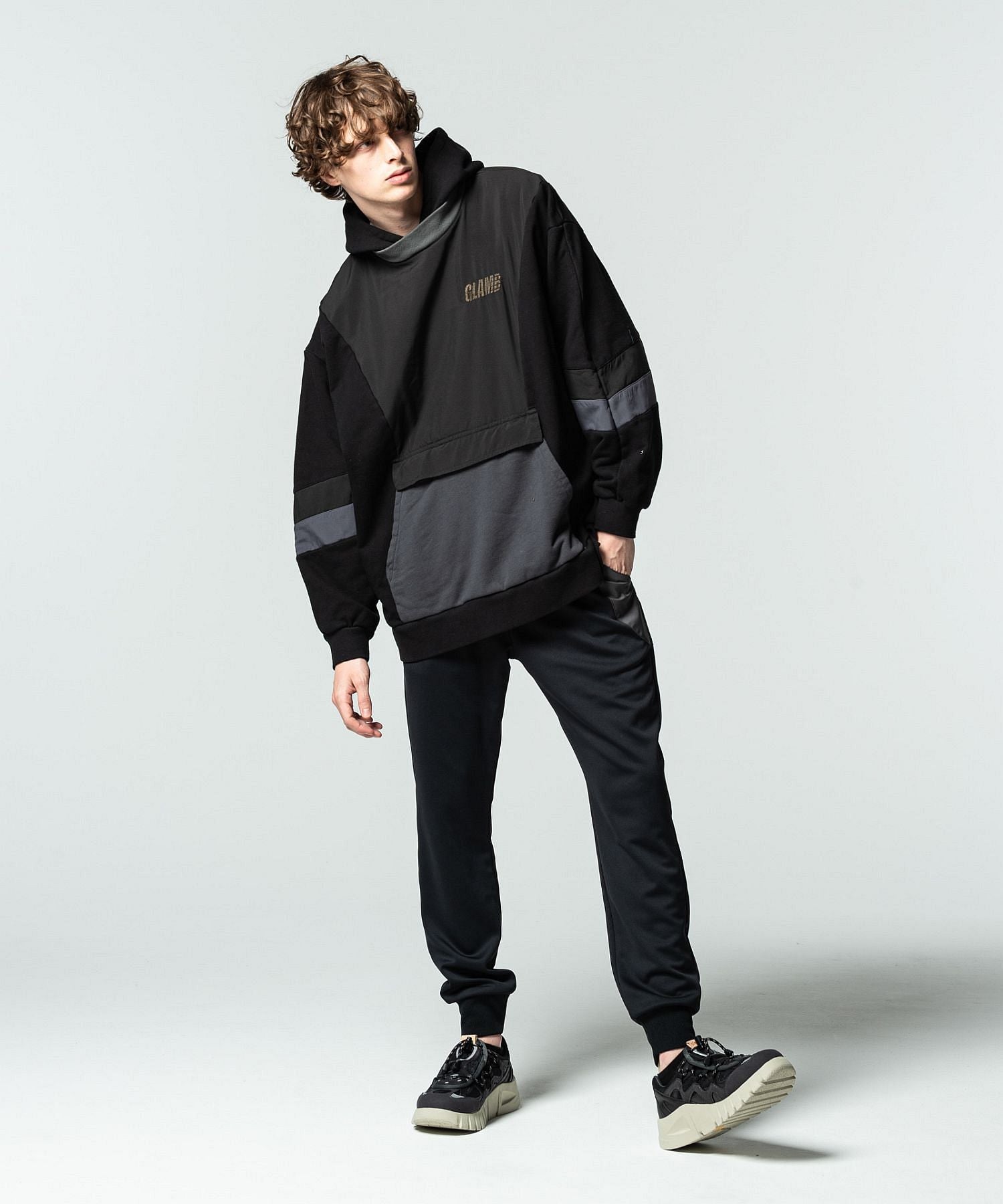 gram glamb Classic runner sneakers