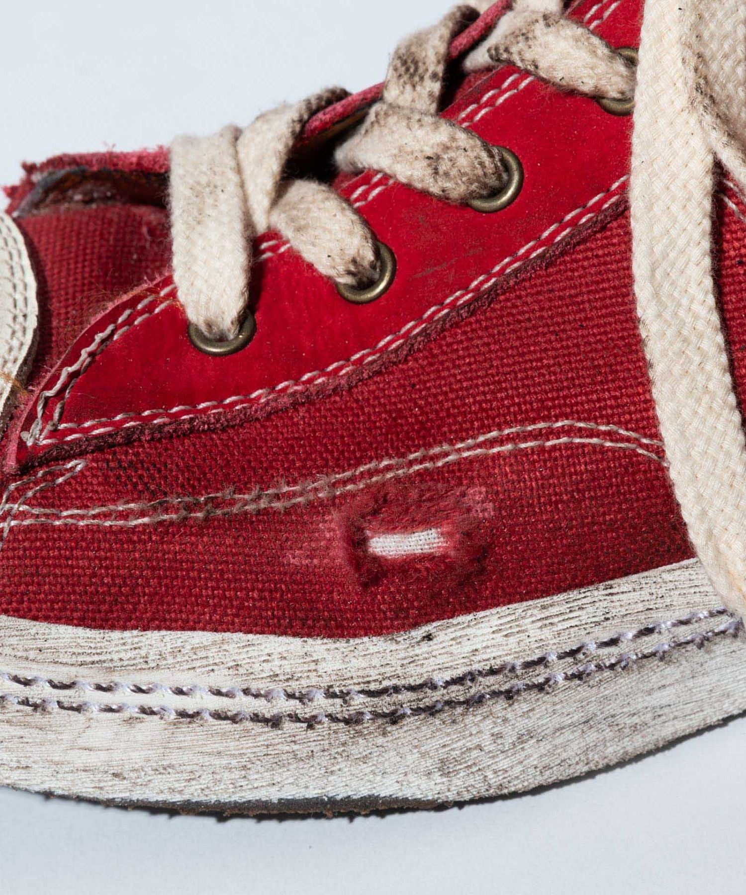 gram glamb Grunge sneakers