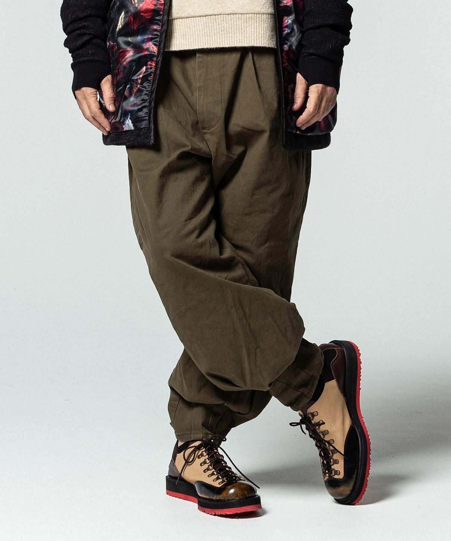 Gram glamb Easy cropped hem tuck pants