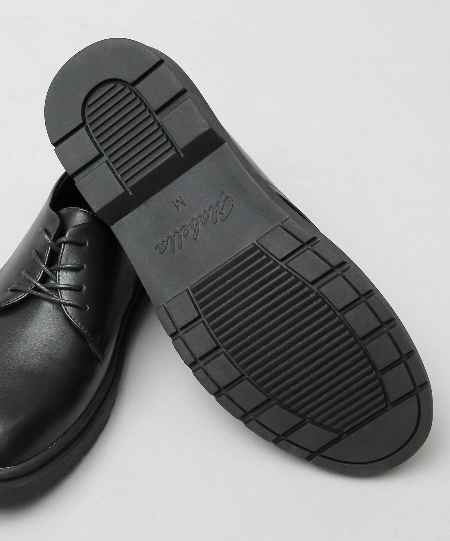 glabella 牛津鞋繫帶假皮革黑色