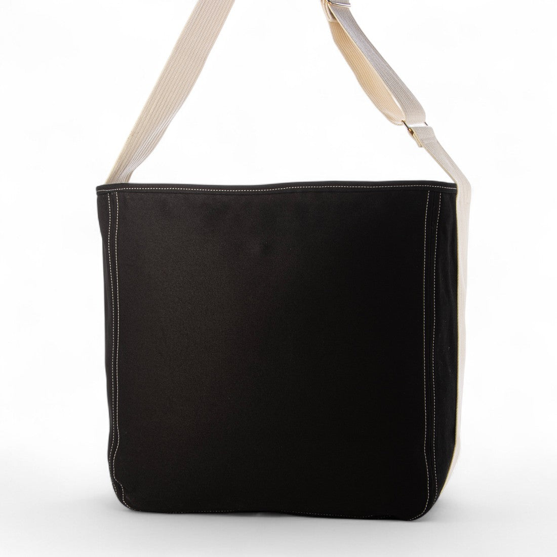 メゾンキャンバス MAISON CANVVAS M1011 MAISON CVS SHOULDER L （ブラック） ブラック