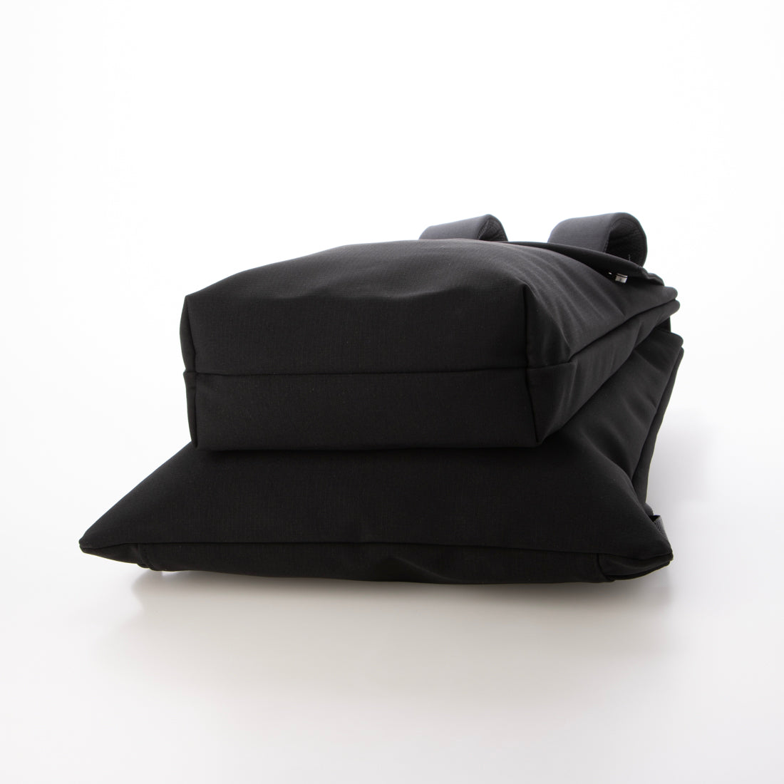 メゾンキャンバス MAISON CANVVAS M1181 3LAYER BACKPAK （ブラック） ブラック