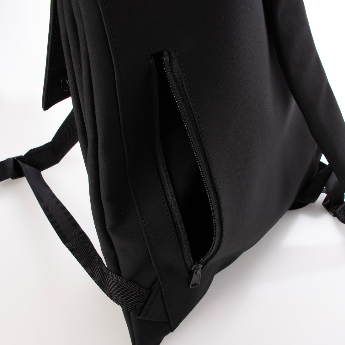 メゾンキャンバス MAISON CANVVAS M1181 3LAYER BACKPAK （ブラック） ブラック