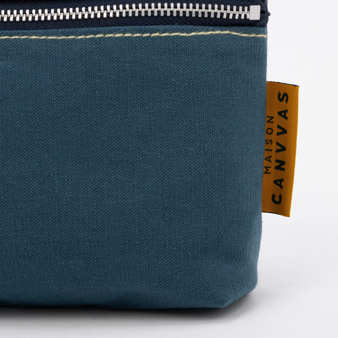 メゾンキャンバス MAISON CANVVAS M1088 MAISON CANVAS POUCH M （ネイビー） ネイビー