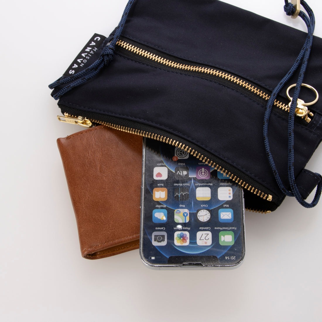 メゾンキャンバス MAISON CANVVAS M1044 MILLERAIN TRAVEL WALLET （ネイビー） ネイビー