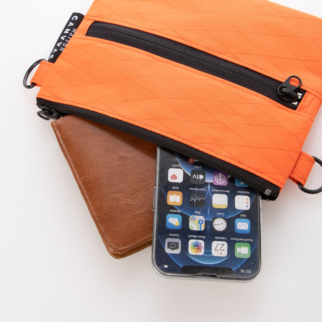 メゾンキャンバス MAISON CANVVAS M2044 X-PAC TRAVEL WALLET （オレンジ） オレンジ