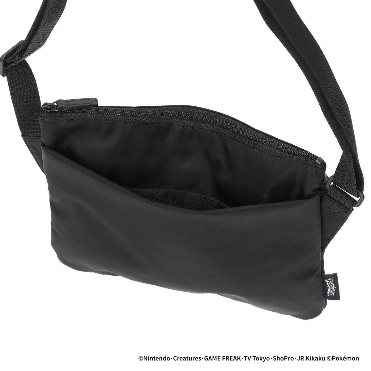 マンハッタンポーテージ ブラックレーベル Manhattan Portage/BLACK LABEL 日本正規品 ショルダーバッグ メンズ レディース 斜めがけ 軽量 ポケモン A5 KENSINGTON SHOULDER BAG TWL POKEMON MP1095TWLBLPKMN （Black） Black